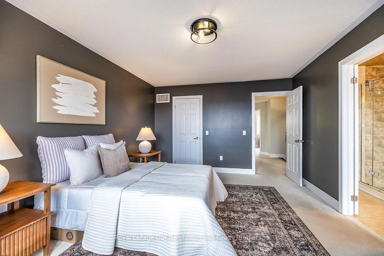 Photo 18 of 53 Kersey Crescent, Clarington, Courtice — HOMEH