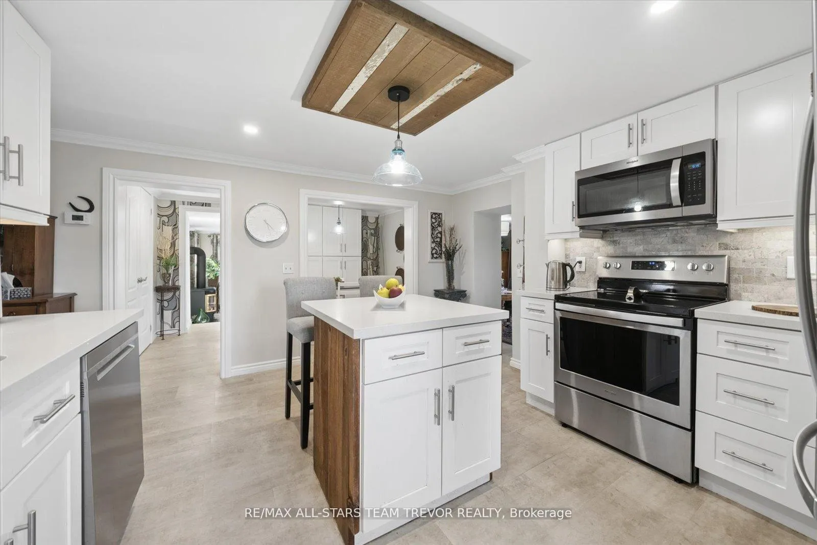 Photo 9 of 24082 Warden Avenue, Georgina, Belhaven — HOMEH
