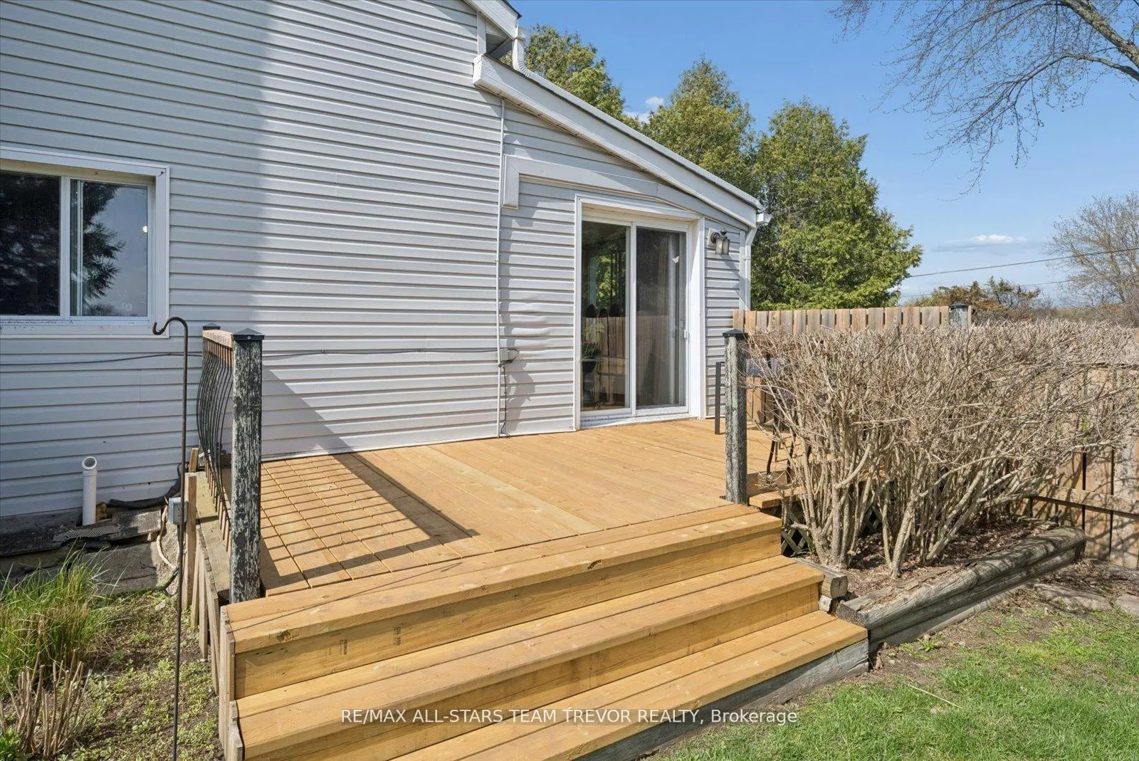 Photo 26 of 24082 Warden Avenue, Georgina, Belhaven — HOMEH