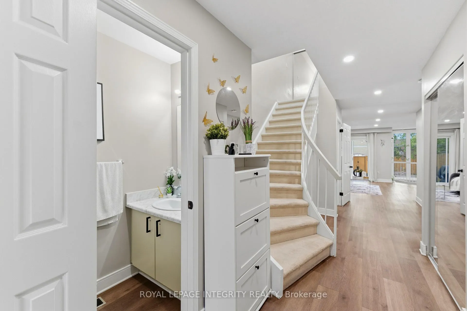 Photo 4 of 89 Burlington Crescent, Ottawa, Hunt Club Park/Greenboro — HOMEH