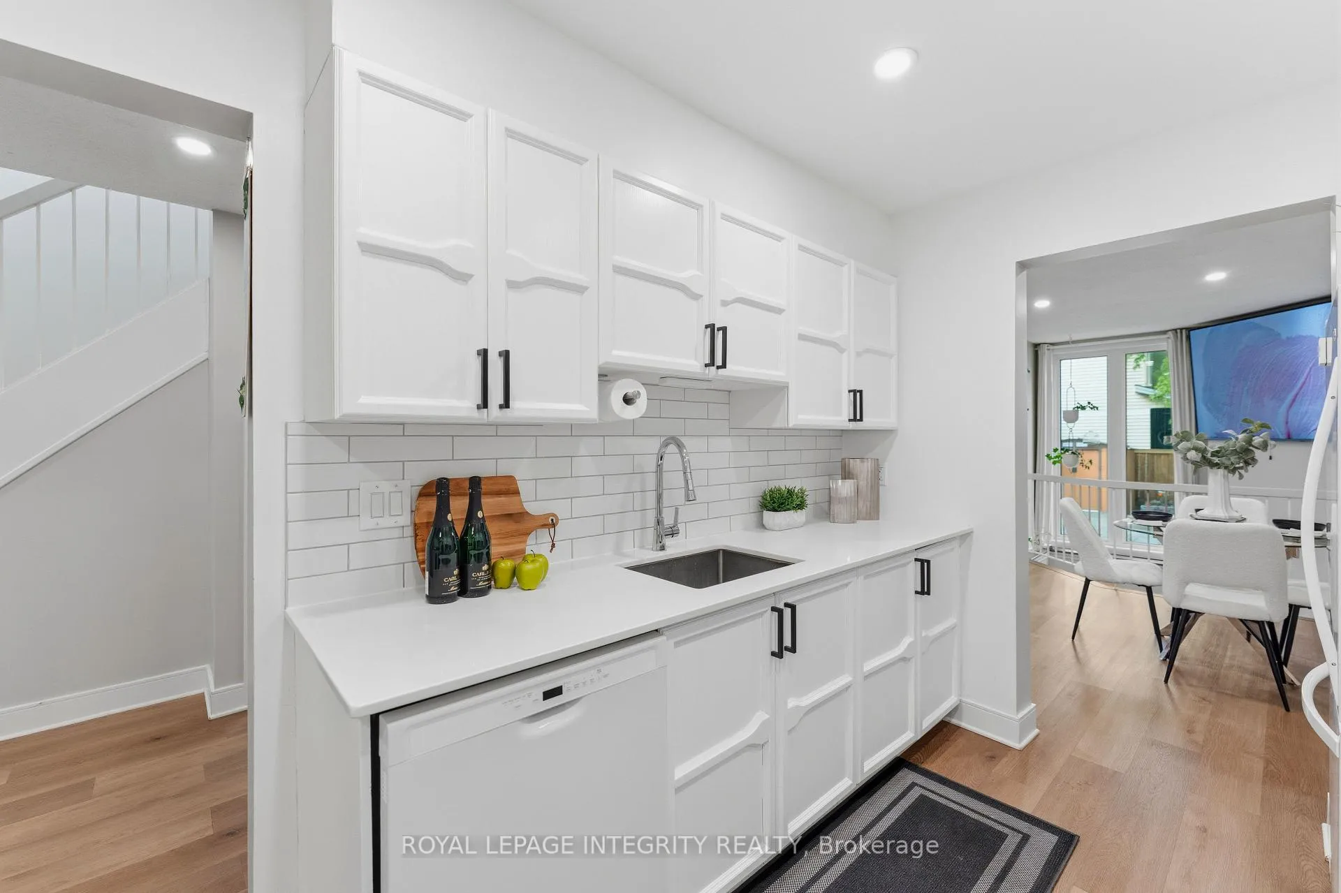 Photo 8 of 89 Burlington Crescent, Ottawa, Hunt Club Park/Greenboro — HOMEH