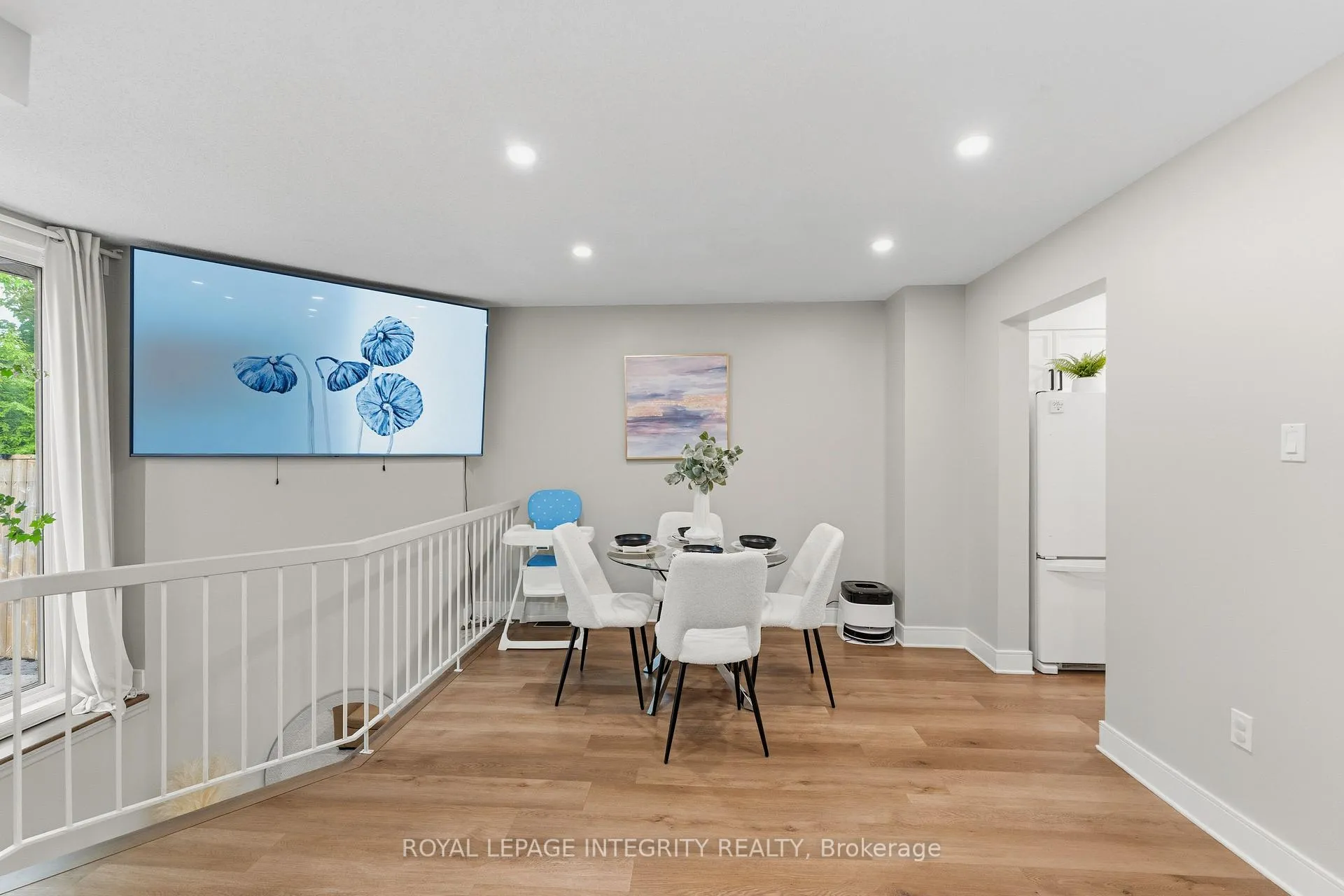 Photo 14 of 89 Burlington Crescent, Ottawa, Hunt Club Park/Greenboro — HOMEH
