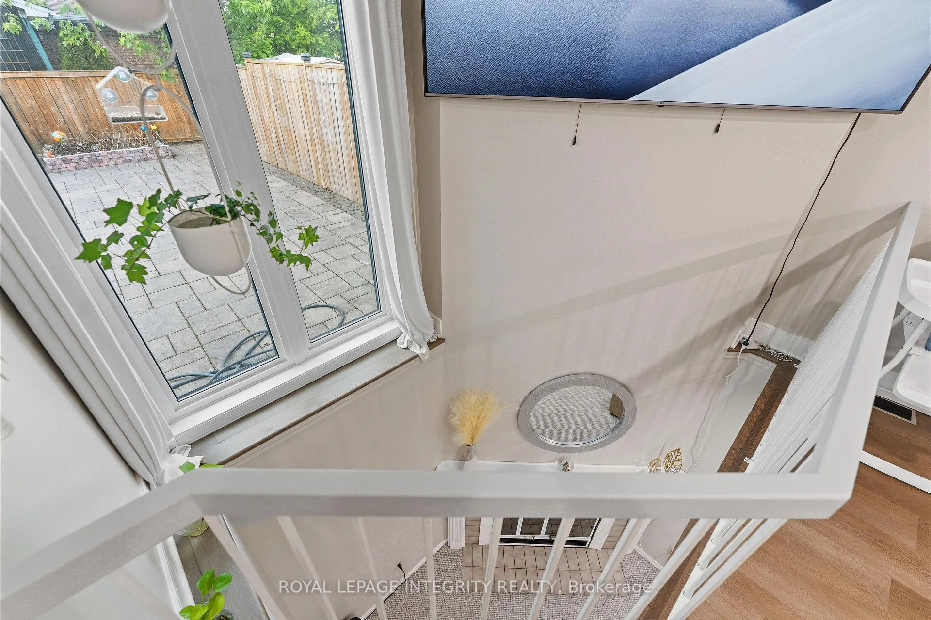 Photo 16 of 89 Burlington Crescent, Ottawa, Hunt Club Park/Greenboro — HOMEH