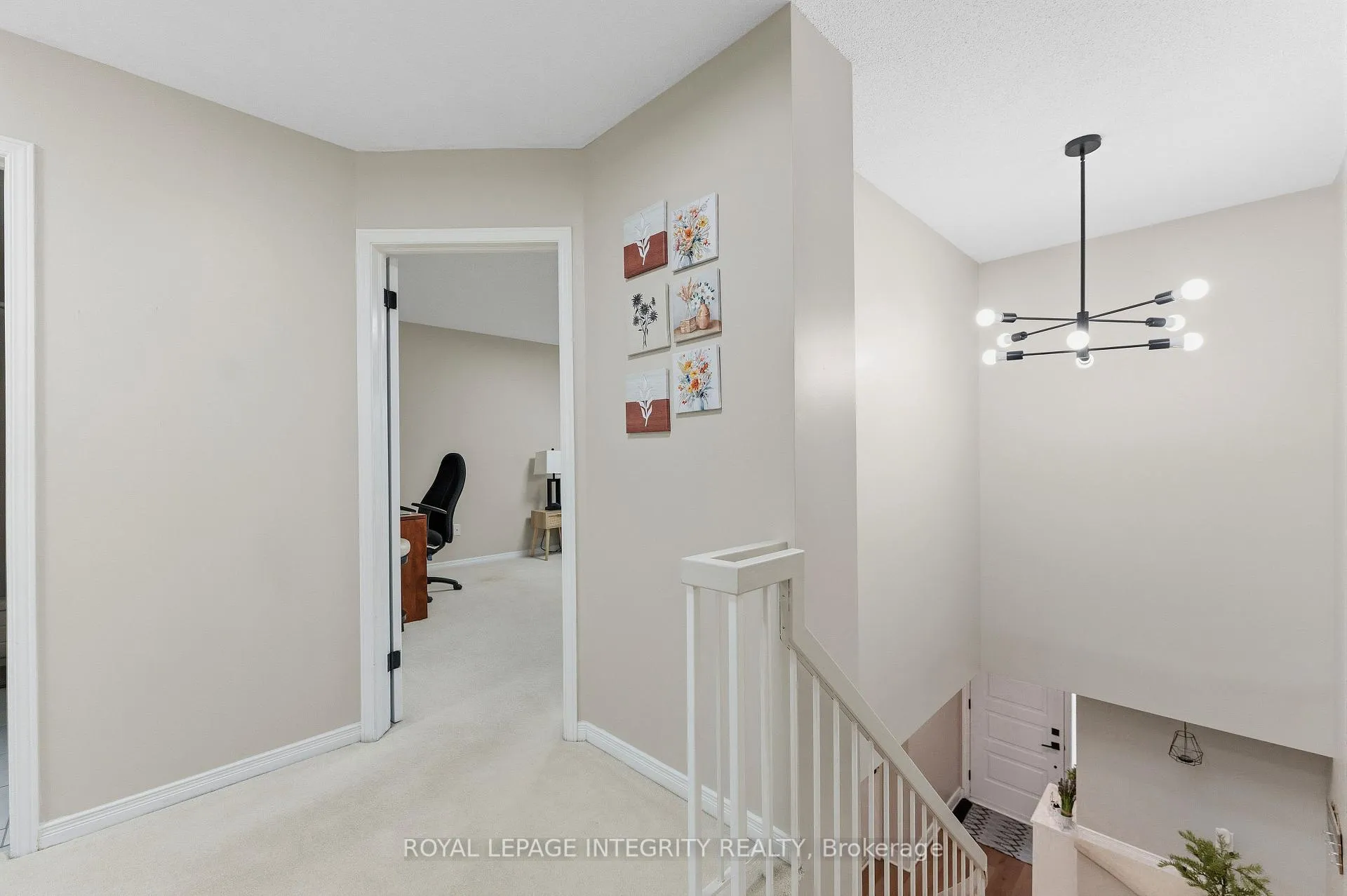 Photo 17 of 89 Burlington Crescent, Ottawa, Hunt Club Park/Greenboro — HOMEH