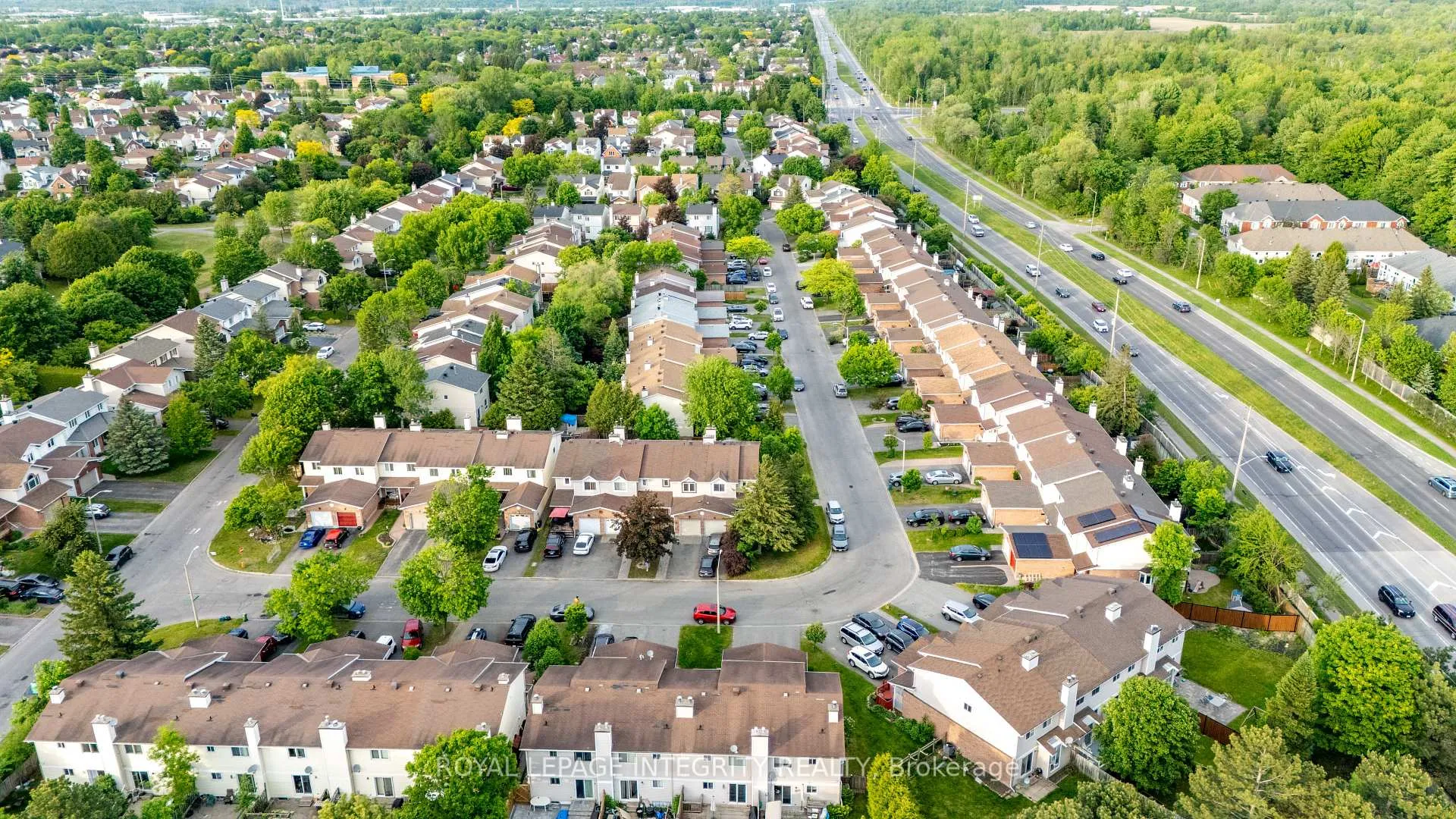 Photo 31 of 89 Burlington Crescent, Ottawa, Hunt Club Park/Greenboro — HOMEH