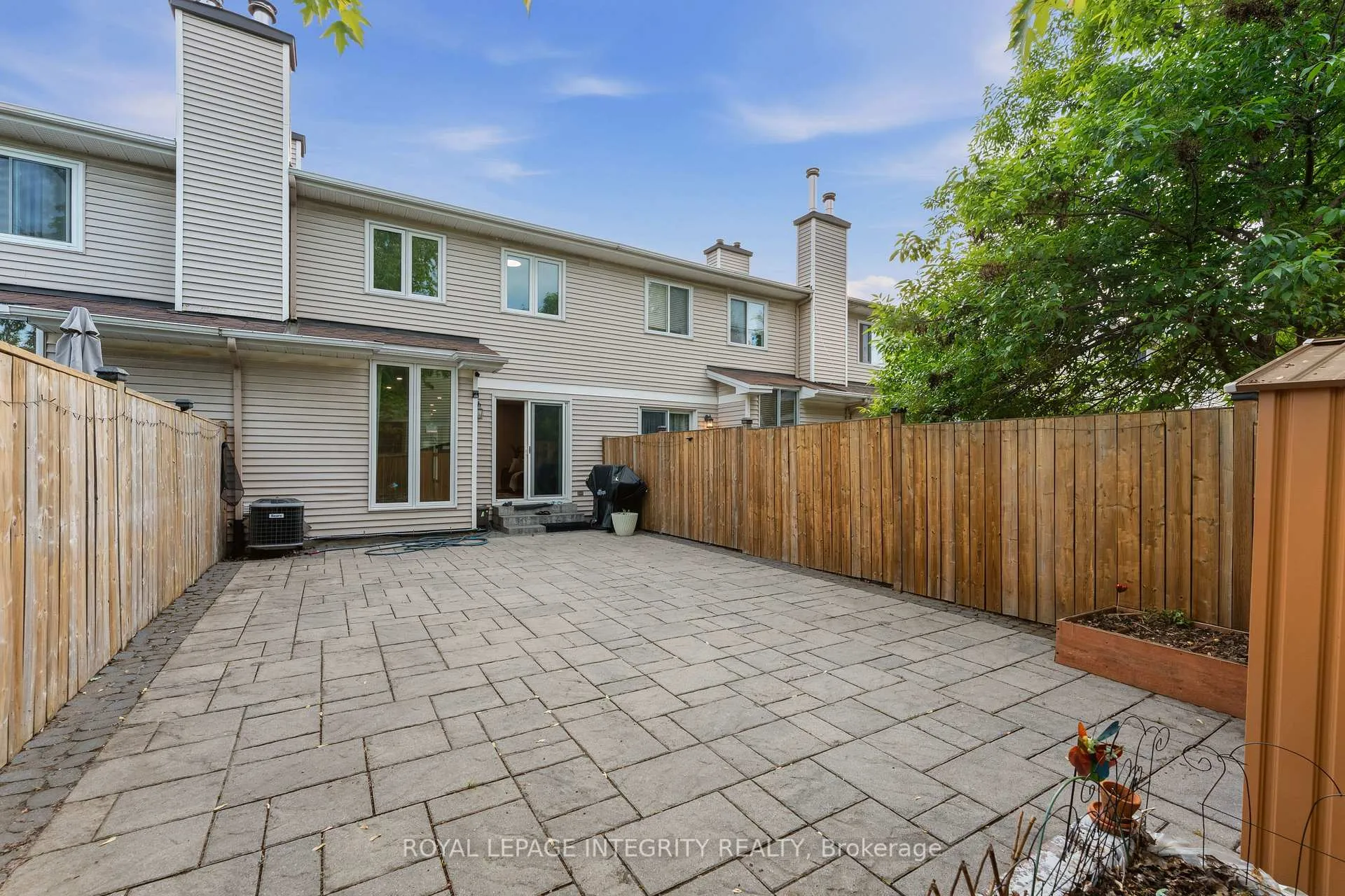 Photo 34 of 89 Burlington Crescent, Ottawa, Hunt Club Park/Greenboro — HOMEH