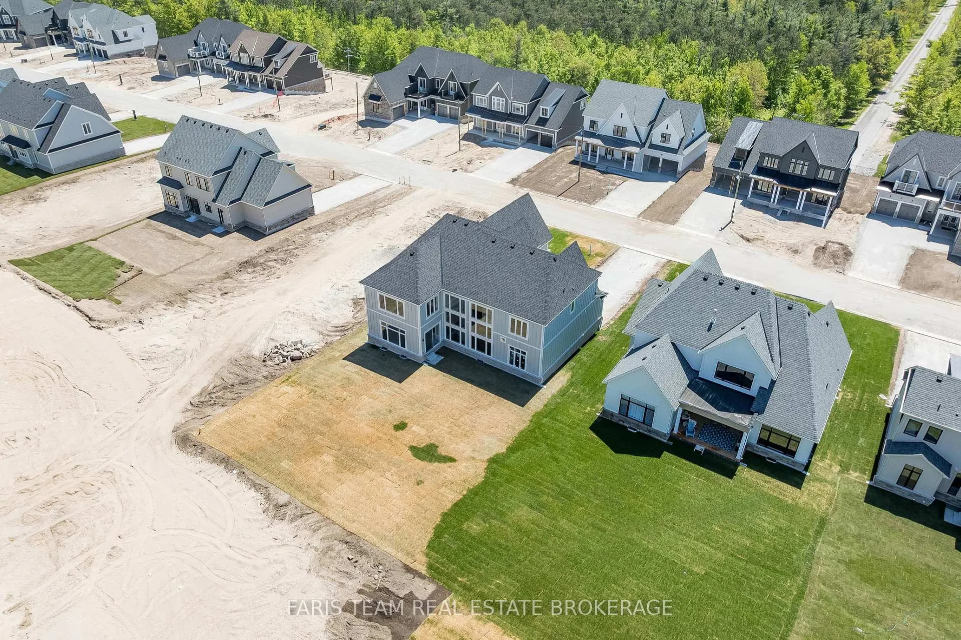 Photo 46 of 22 Aldwinckle Avenue, Oro-Medonte, Rural Oro-Medonte — HOMEH