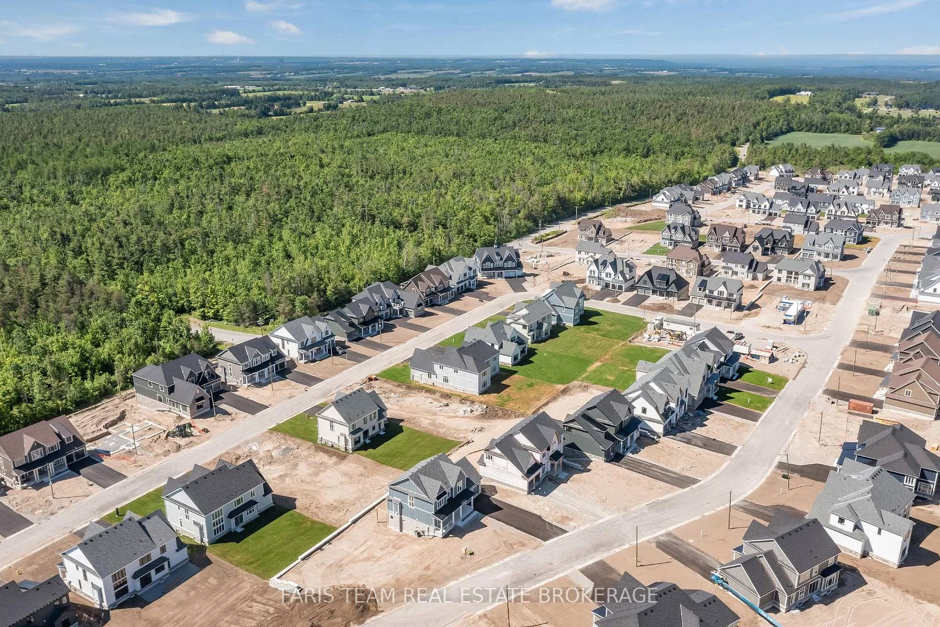 Photo 100 of 22 Aldwinckle Avenue, Oro-Medonte, Rural Oro-Medonte — HOMEH