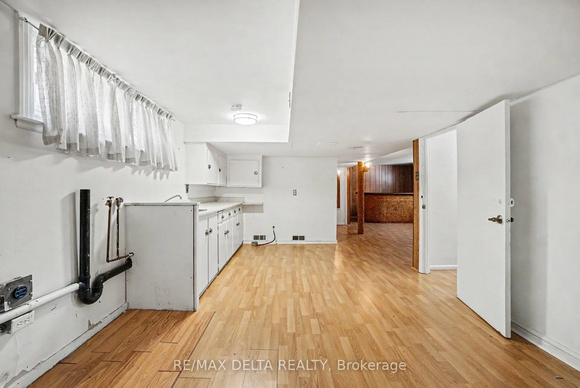 Photo 35 of 352 Lacasse Avenue, Ottawa, Vanier — HOMEH