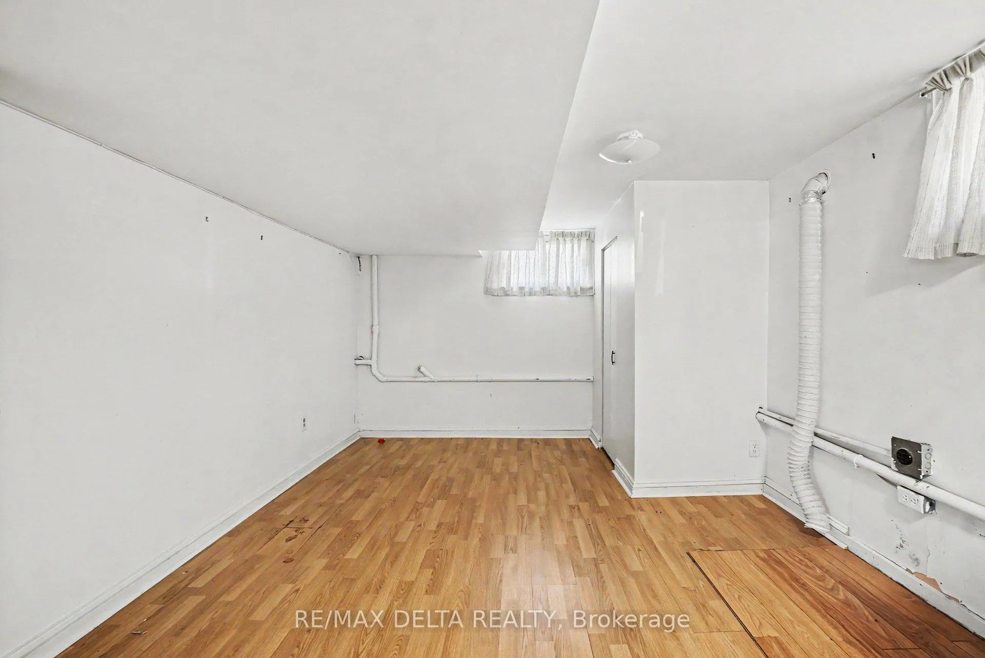 Photo 38 of 352 Lacasse Avenue, Ottawa, Vanier — HOMEH