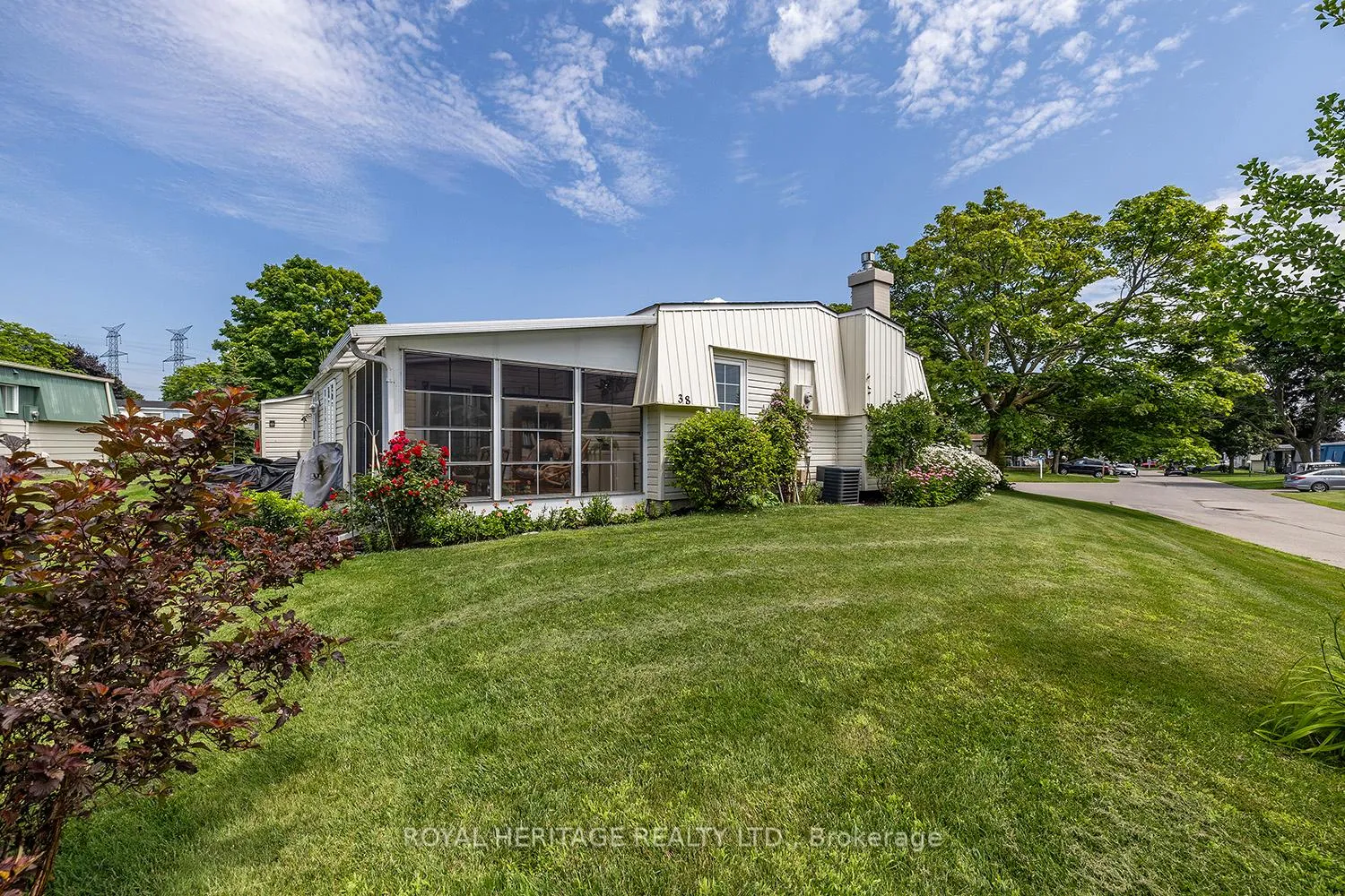 Photo 1 of 38 Bluffs Road E, Clarington, Newcastle — HOMEH