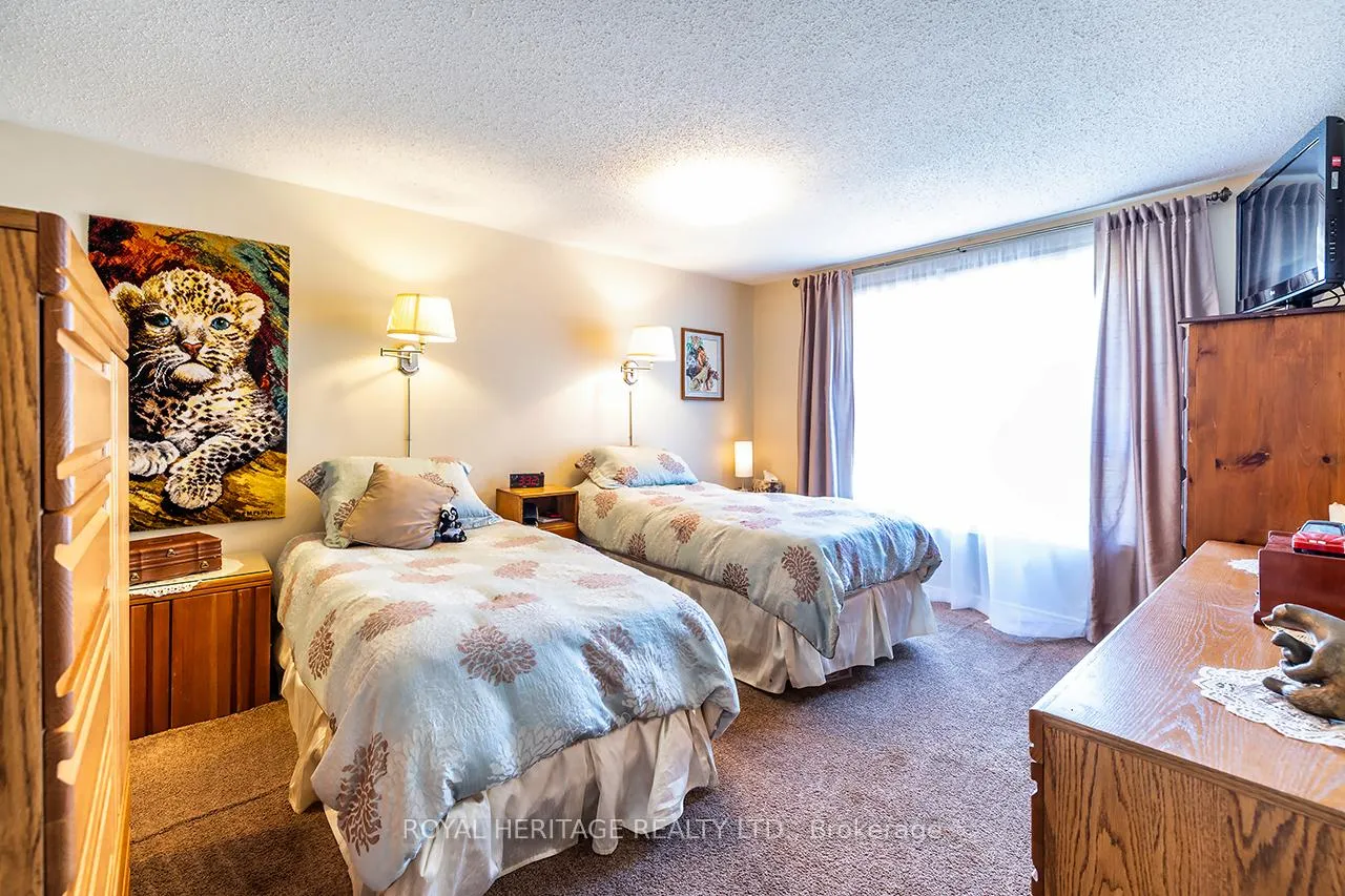 Photo 17 of 38 Bluffs Road E, Clarington, Newcastle — HOMEH