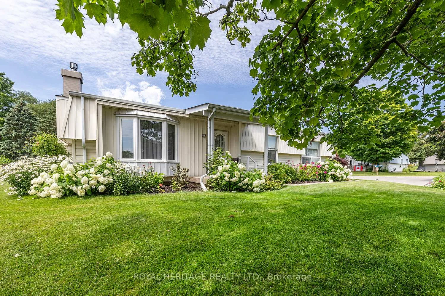 Photo 30 of 38 Bluffs Road E, Clarington, Newcastle — HOMEH