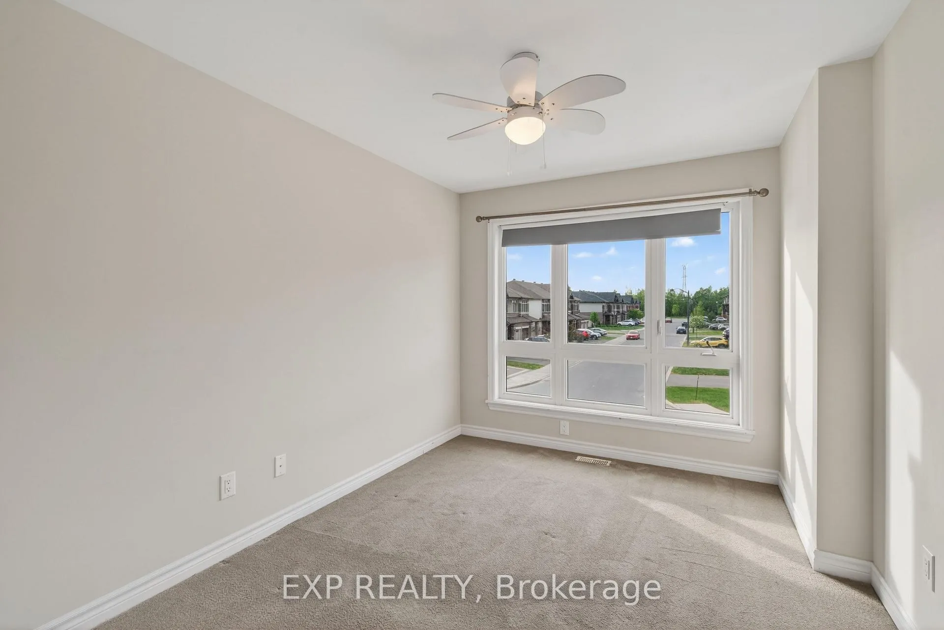 Photo 14 of 322 Rainrock Crescent, Ottawa, Mer Bleue/Bradley Estates/Anderson Park — HOMEH