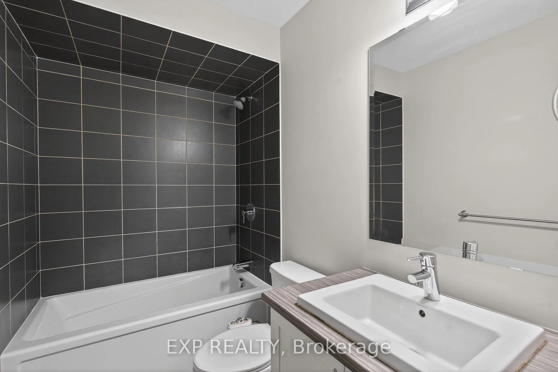 Photo 22 of 322 Rainrock Crescent, Ottawa, Mer Bleue/Bradley Estates/Anderson Park — HOMEH
