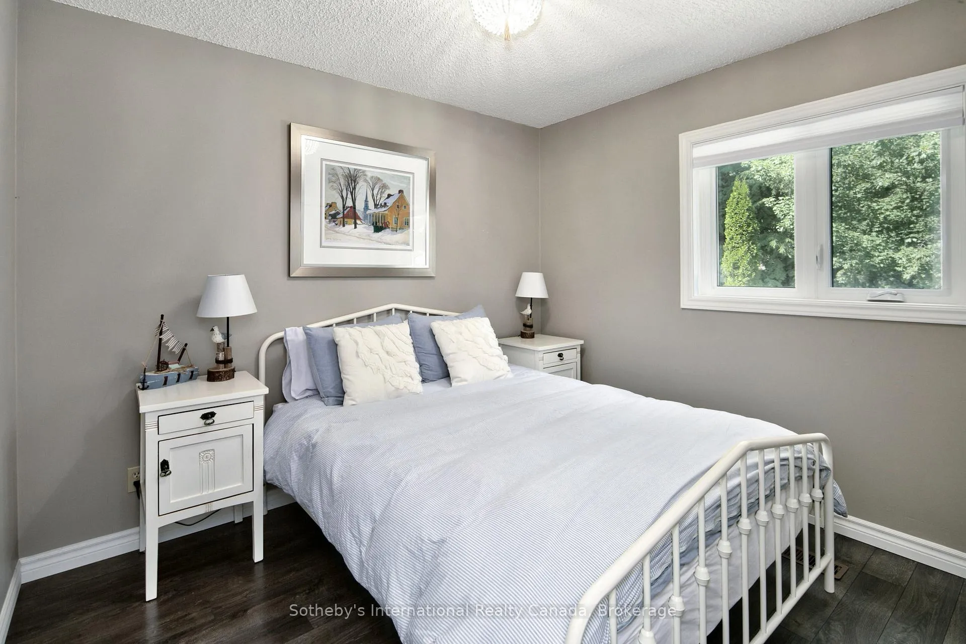 Photo 8 of 26 Middle Avenue, Meaford — HOMEH
