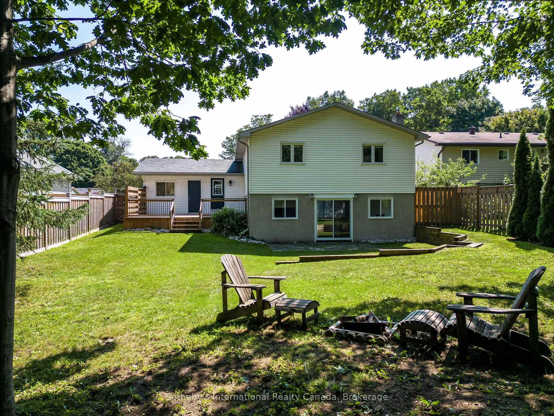 Photo 17 of 26 Middle Avenue, Meaford — HOMEH
