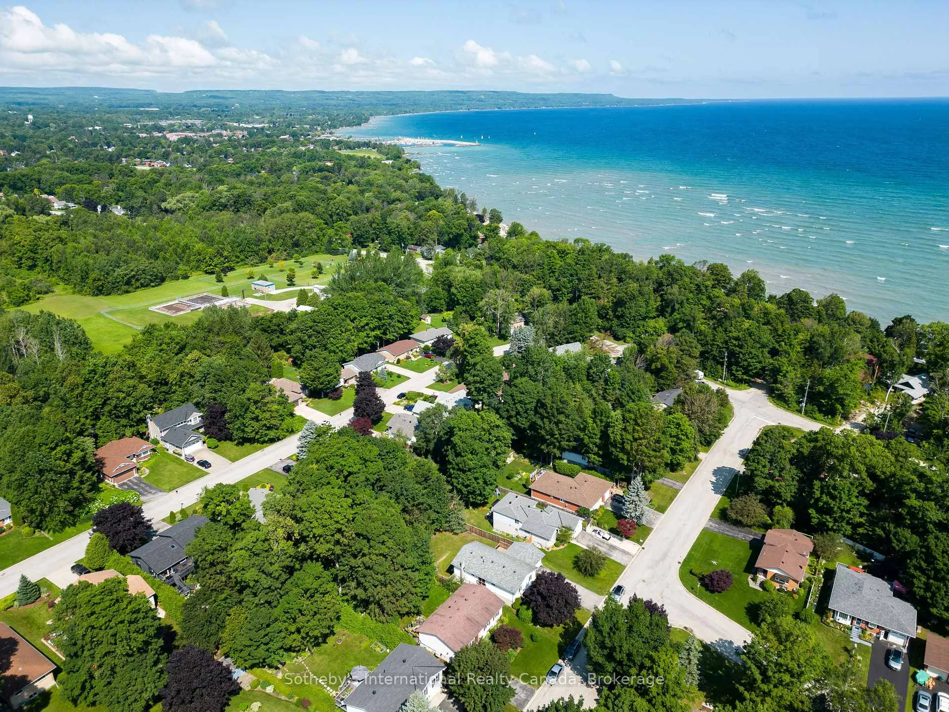 Photo 18 of 26 Middle Avenue, Meaford — HOMEH