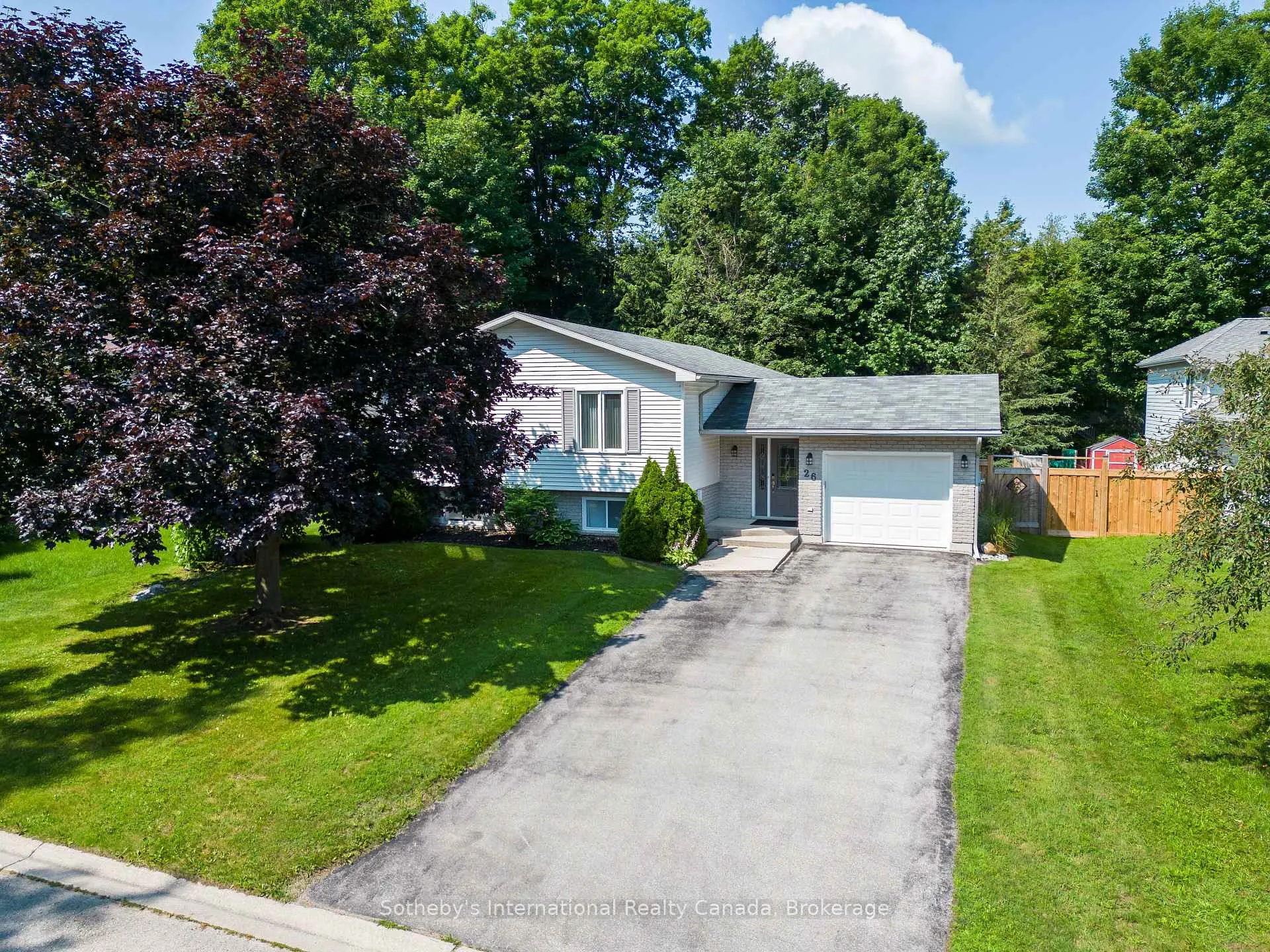 Photo 19 of 26 Middle Avenue, Meaford — HOMEH