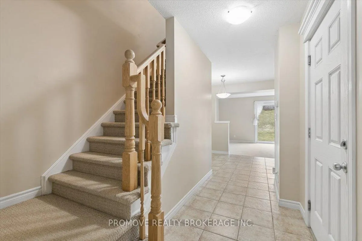 Photo 7 of 70 Curzon Crescent, Guelph, Willow West/Sugarbush/West Acres — HOMEH