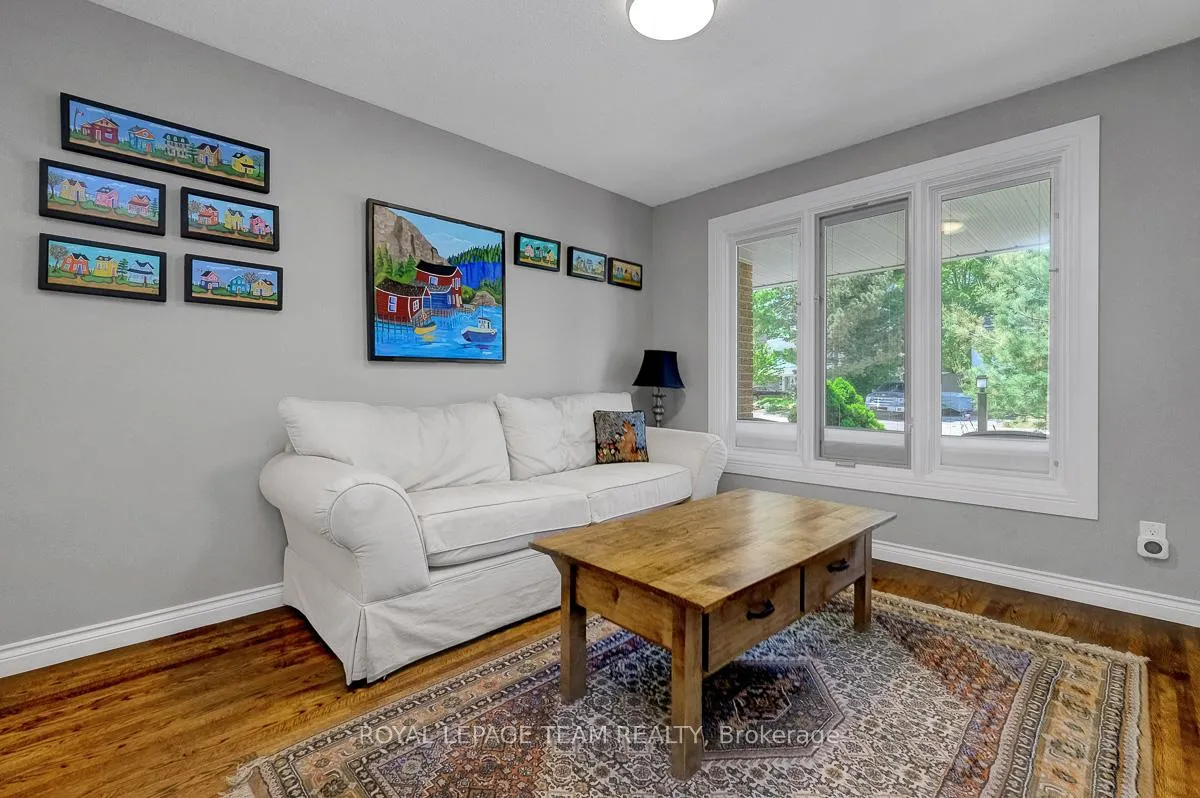 Photo 8 of 1 Emery Court, Ottawa, Arlington Woods — HOMEH