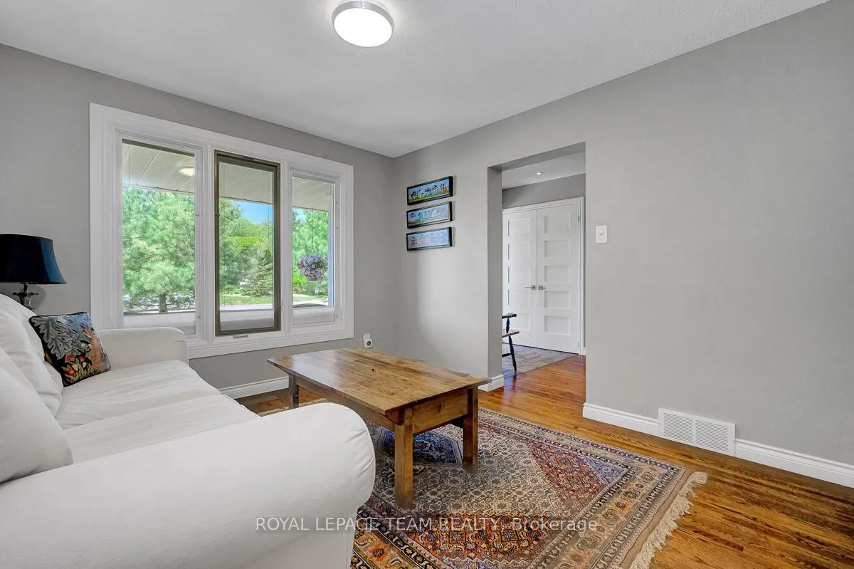 Photo 9 of 1 Emery Court, Ottawa, Arlington Woods — HOMEH