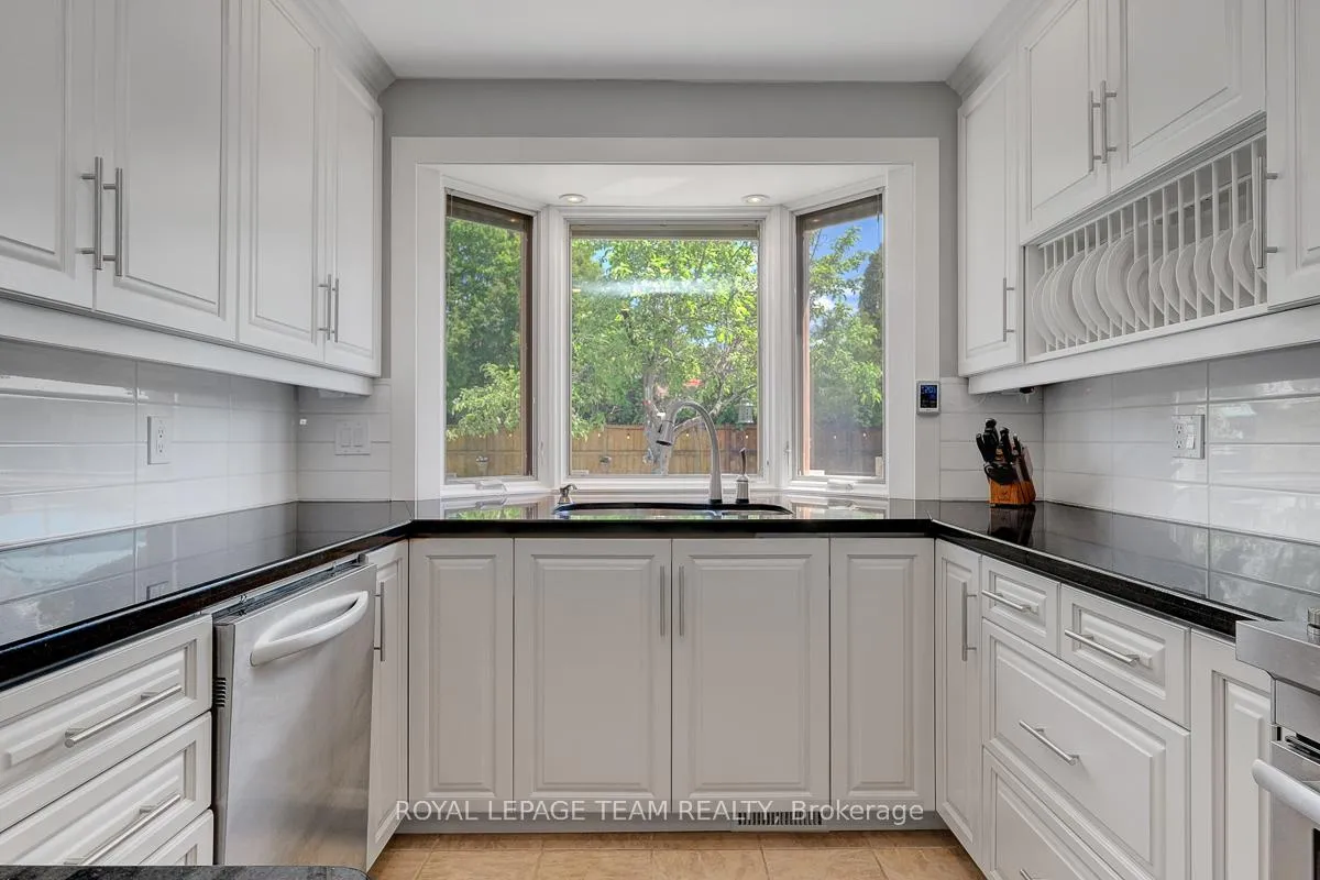 Photo 14 of 1 Emery Court, Ottawa, Arlington Woods — HOMEH