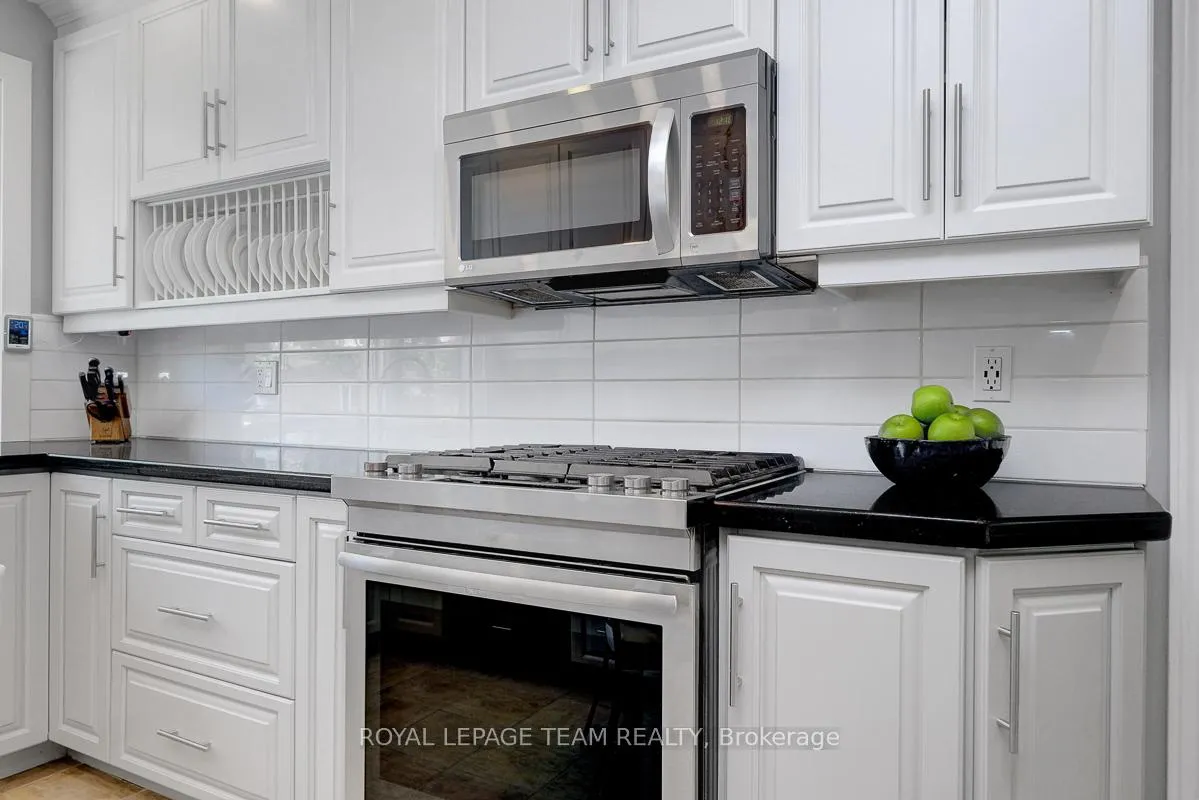 Photo 18 of 1 Emery Court, Ottawa, Arlington Woods — HOMEH