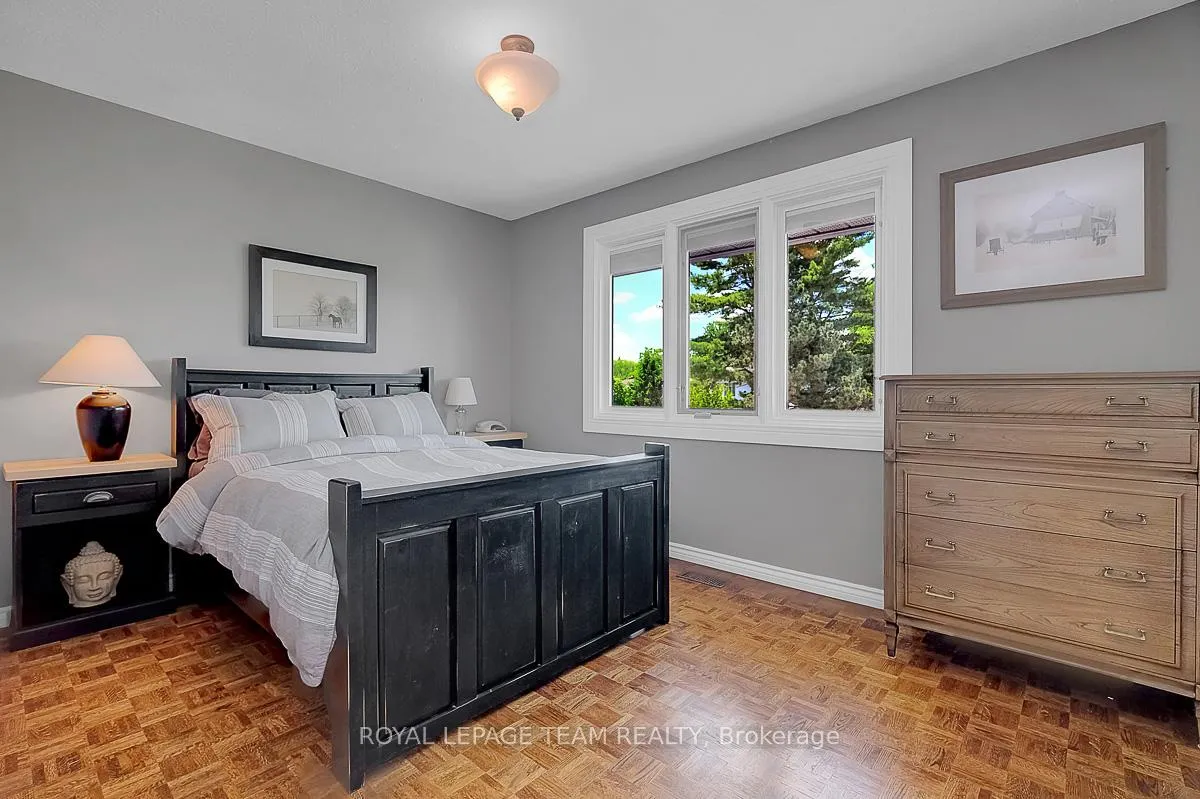 Photo 26 of 1 Emery Court, Ottawa, Arlington Woods — HOMEH