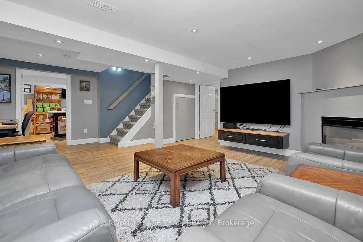 Photo 31 of 1 Emery Court, Ottawa, Arlington Woods — HOMEH