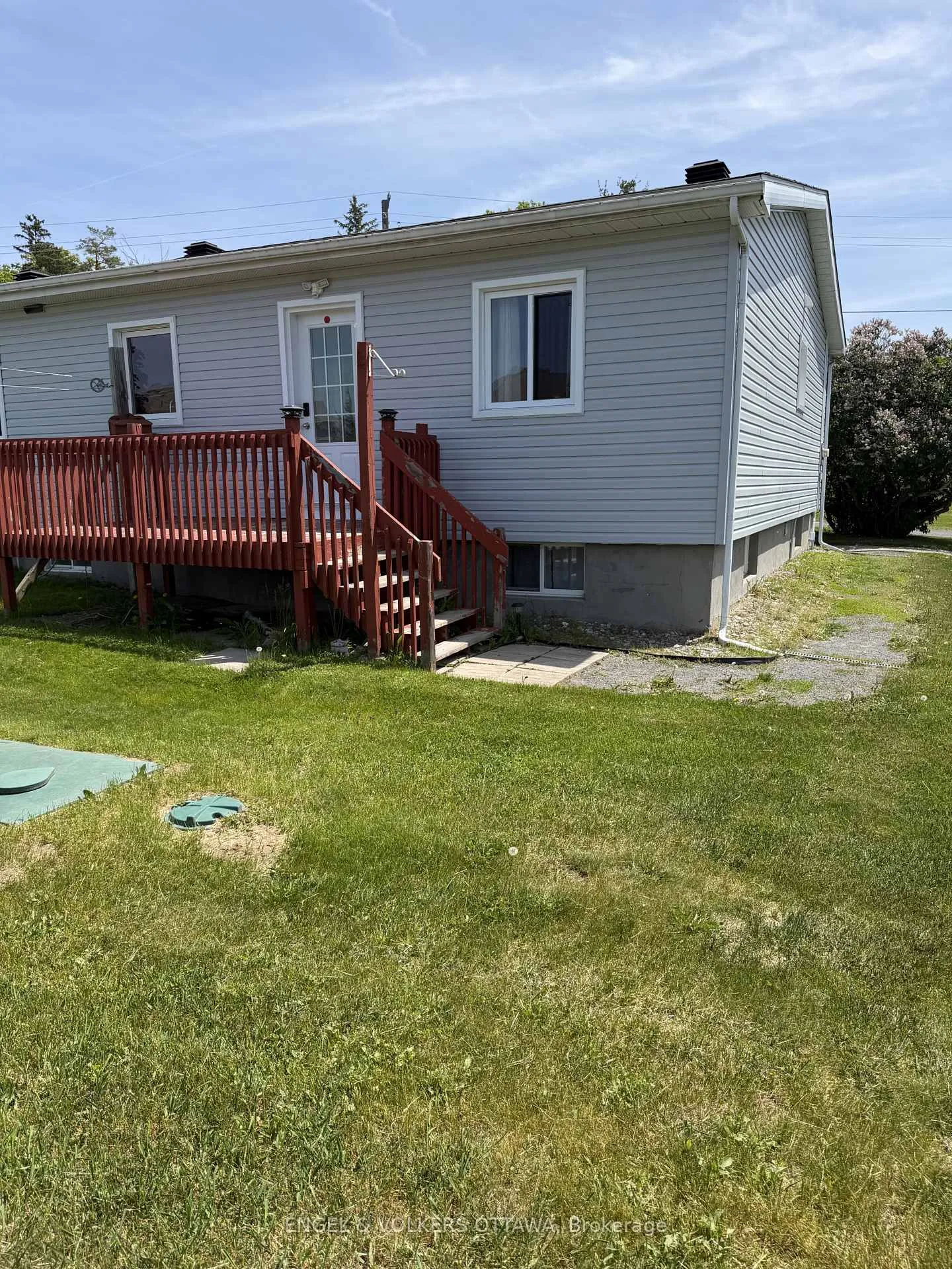 Photo 2 of Unit B, 1199 Old Montreal Road, Ottawa, Camelot — HOMEH