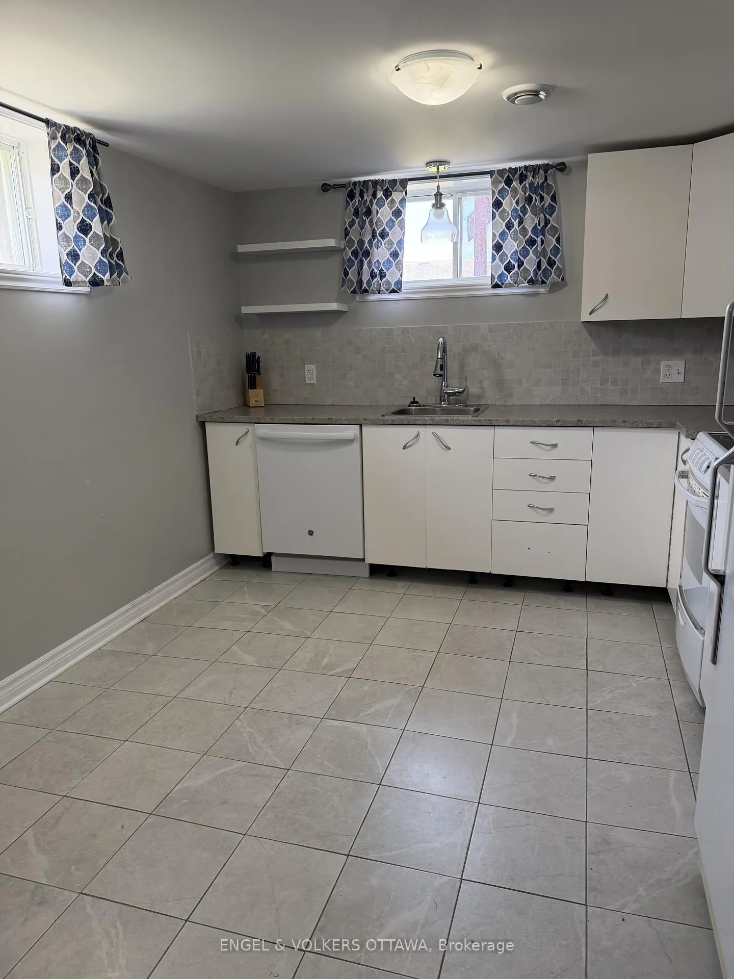 Photo 6 of Unit B, 1199 Old Montreal Road, Ottawa, Camelot — HOMEH