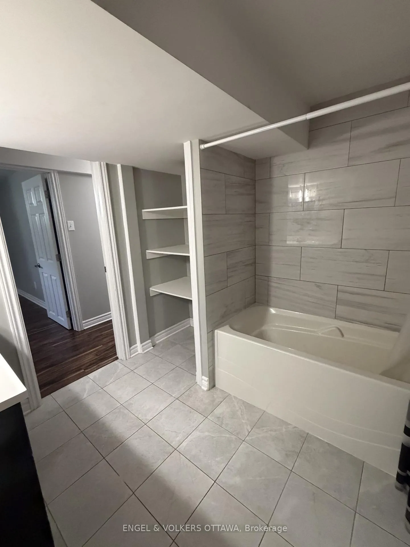 Photo 16 of Unit B, 1199 Old Montreal Road, Ottawa, Camelot — HOMEH