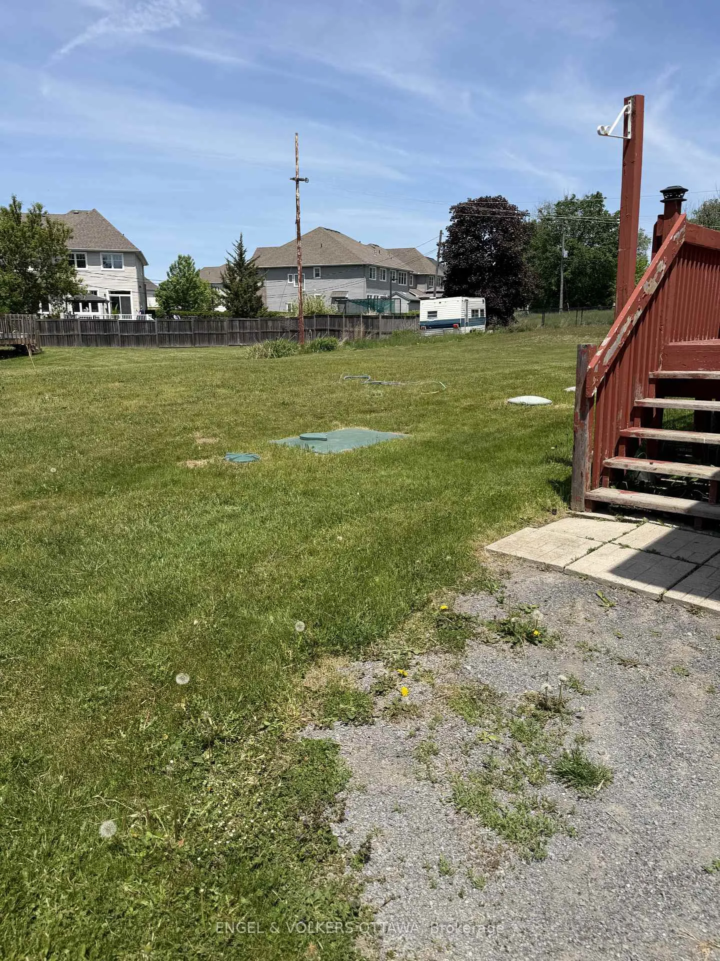 Photo 24 of Unit B, 1199 Old Montreal Road, Ottawa, Camelot — HOMEH
