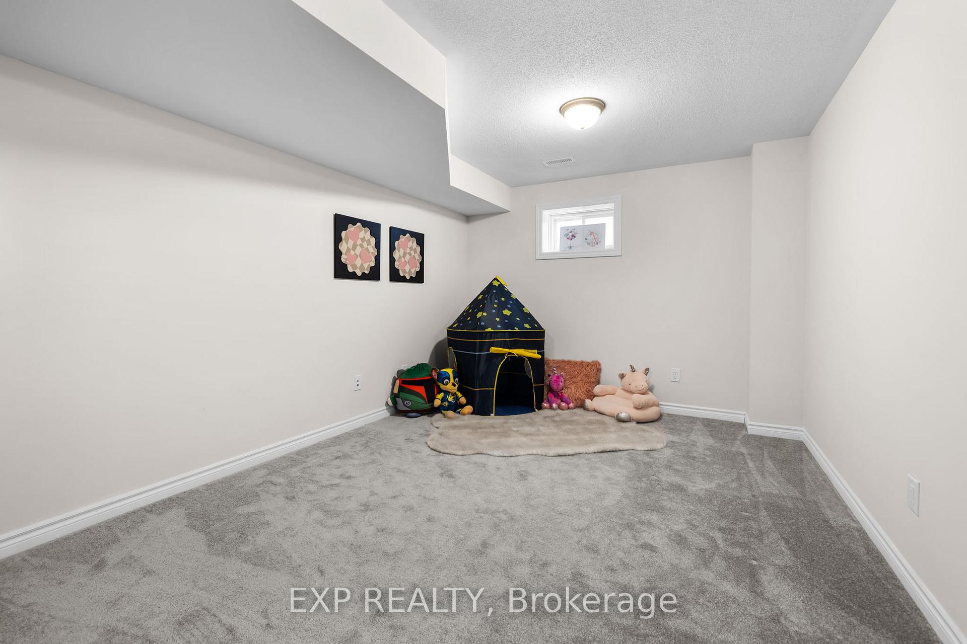 Photo 20 of 1074 Chapman Mills Drive, Ottawa, Barrhaven - Heritage Park — HOMEH