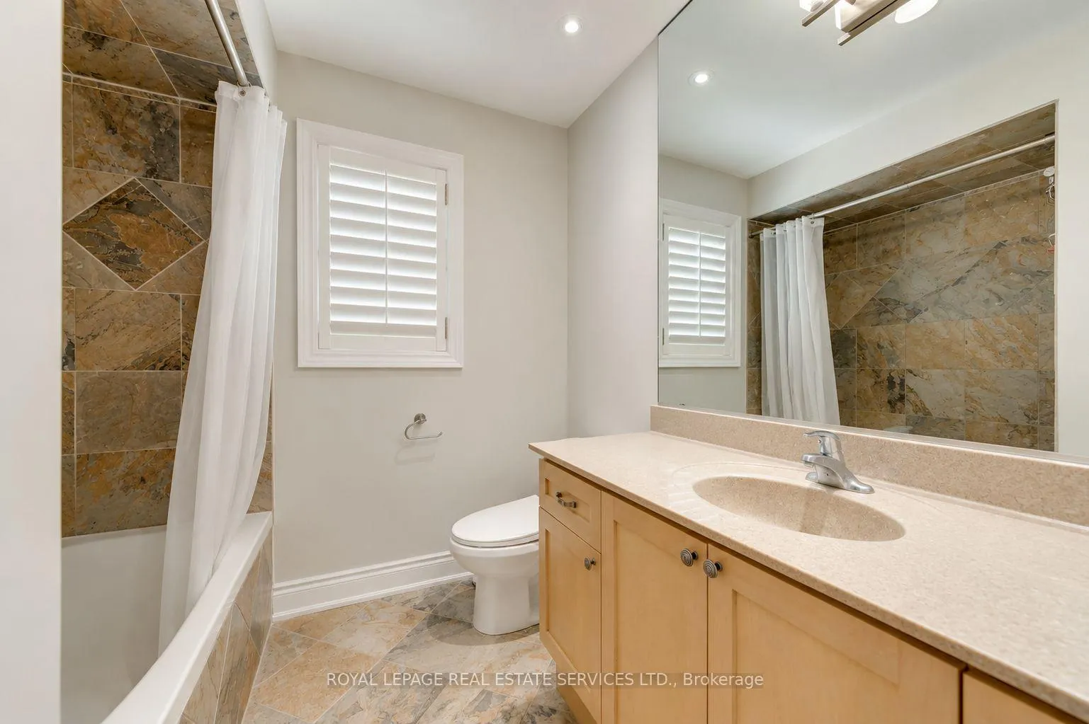Photo 35 of 2473 Tesla Crescent, Oakville, Joshua Creek — HOMEH