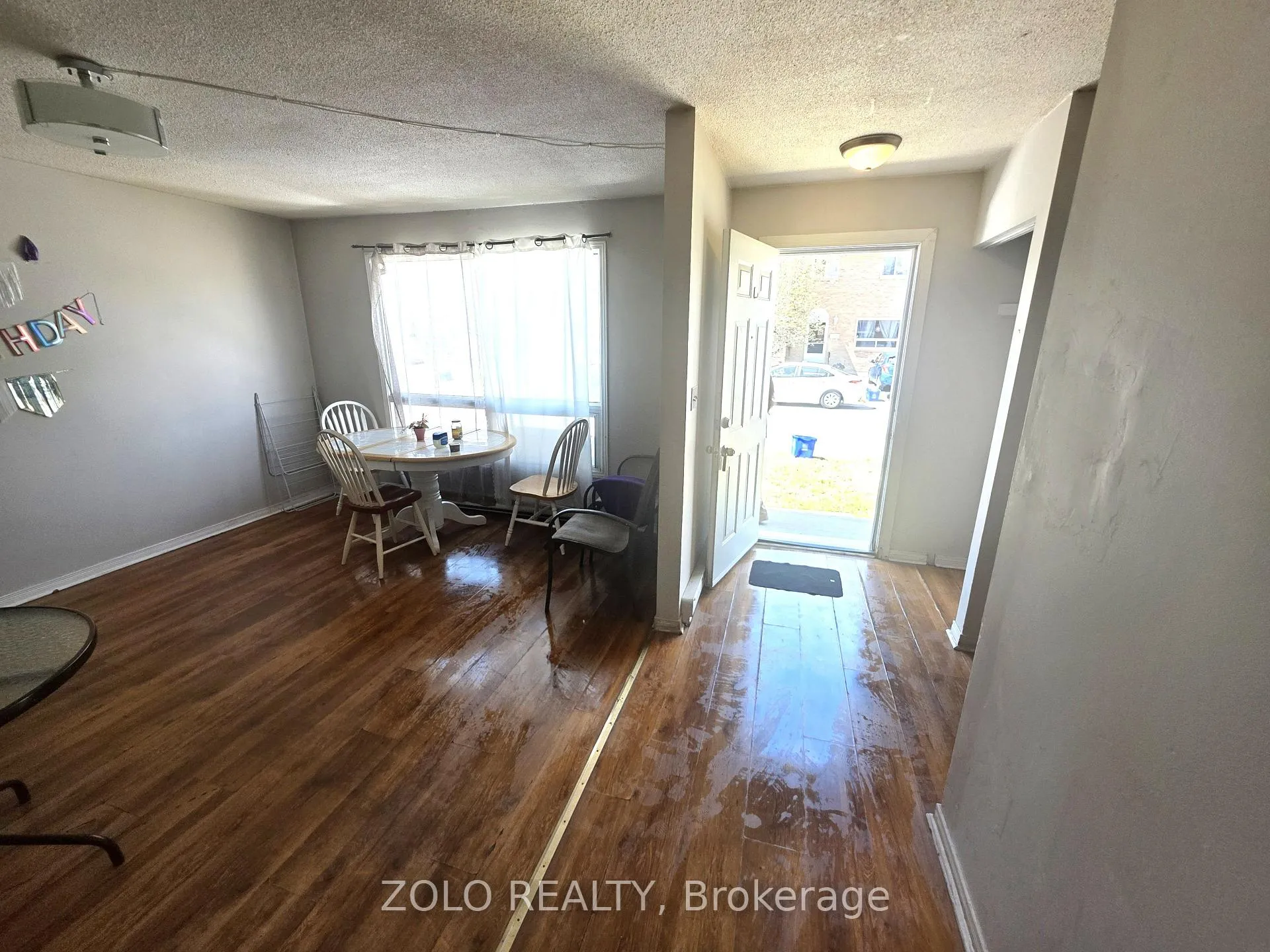 Photo 6 of Unit 35, 90 Rosemund Crescent, Kingston, West of Sir John A. Blvd — HOMEH