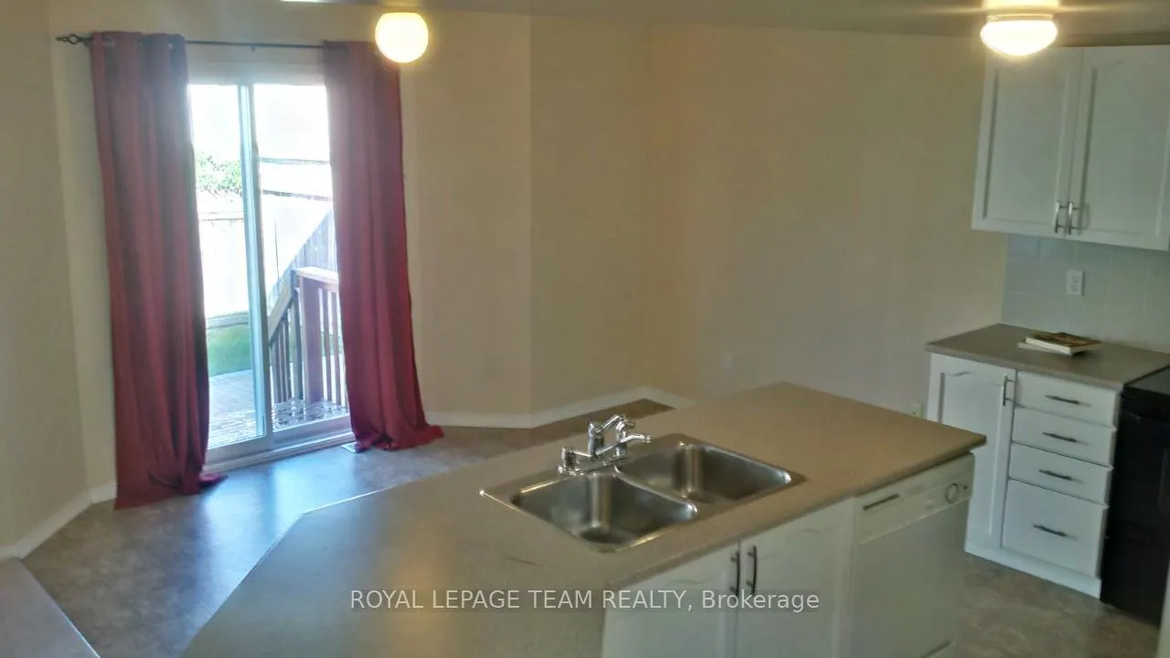 Photo 7 of 2211 Esprit Drive, Ottawa, Avalon East — HOMEH