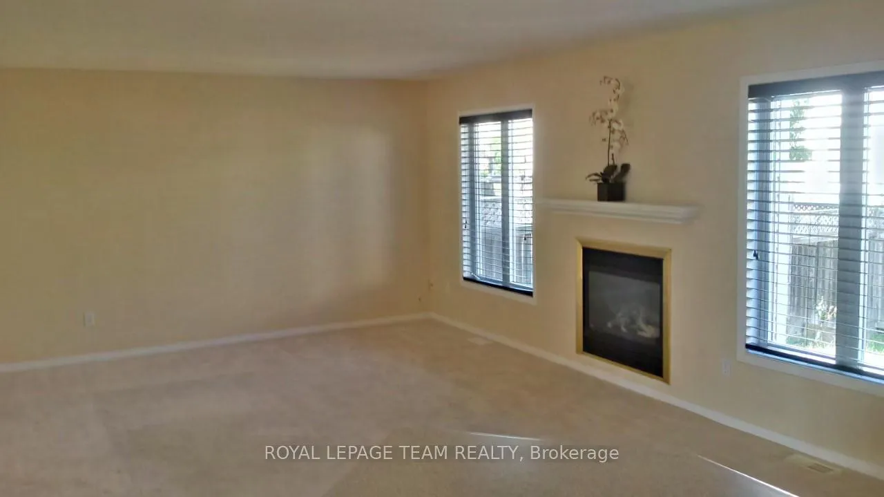 Photo 8 of 2211 Esprit Drive, Ottawa, Avalon East — HOMEH