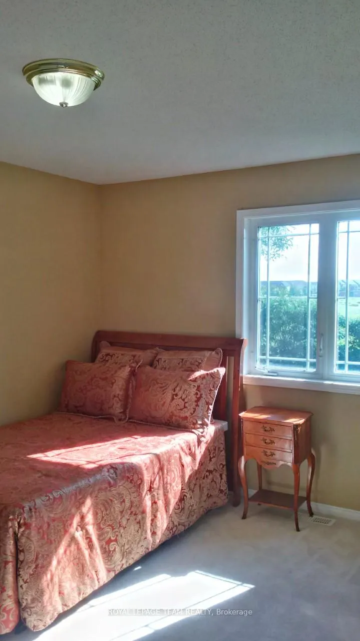 Photo 15 of 2211 Esprit Drive, Ottawa, Avalon East — HOMEH