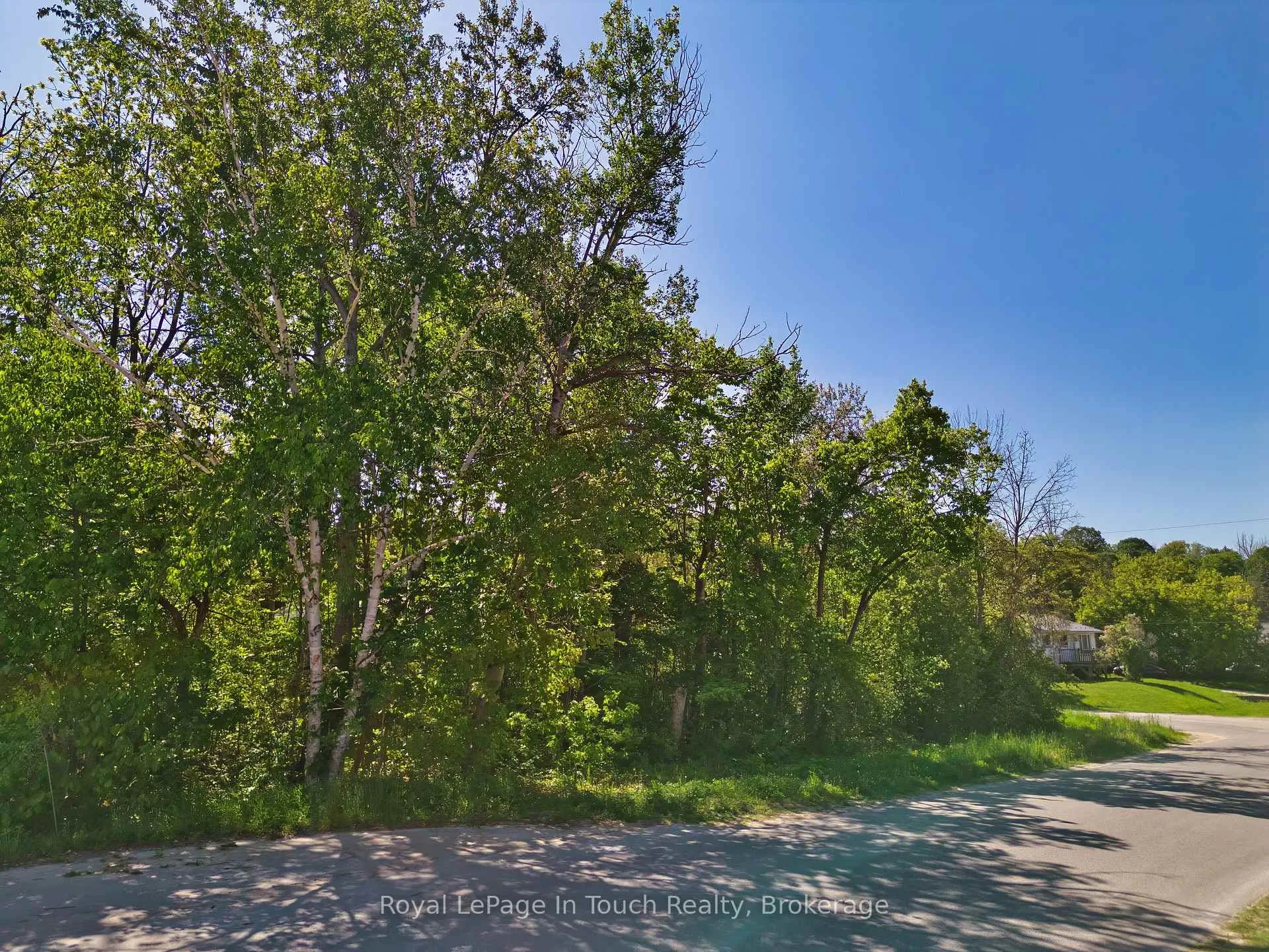 Photo 2 of 401 McNicoll Street, Tay, Port McNicoll — HOMEH