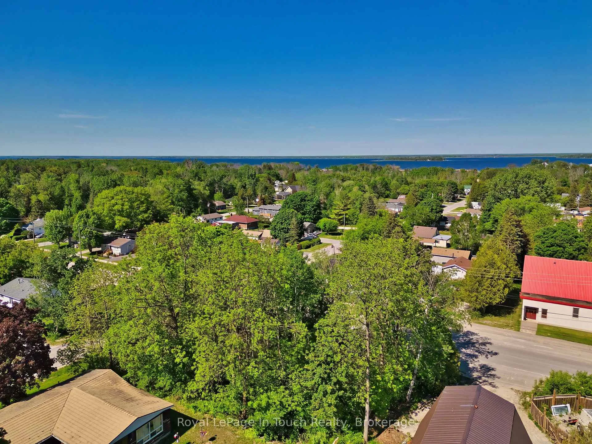 Photo 11 of 401 McNicoll Street, Tay, Port McNicoll — HOMEH