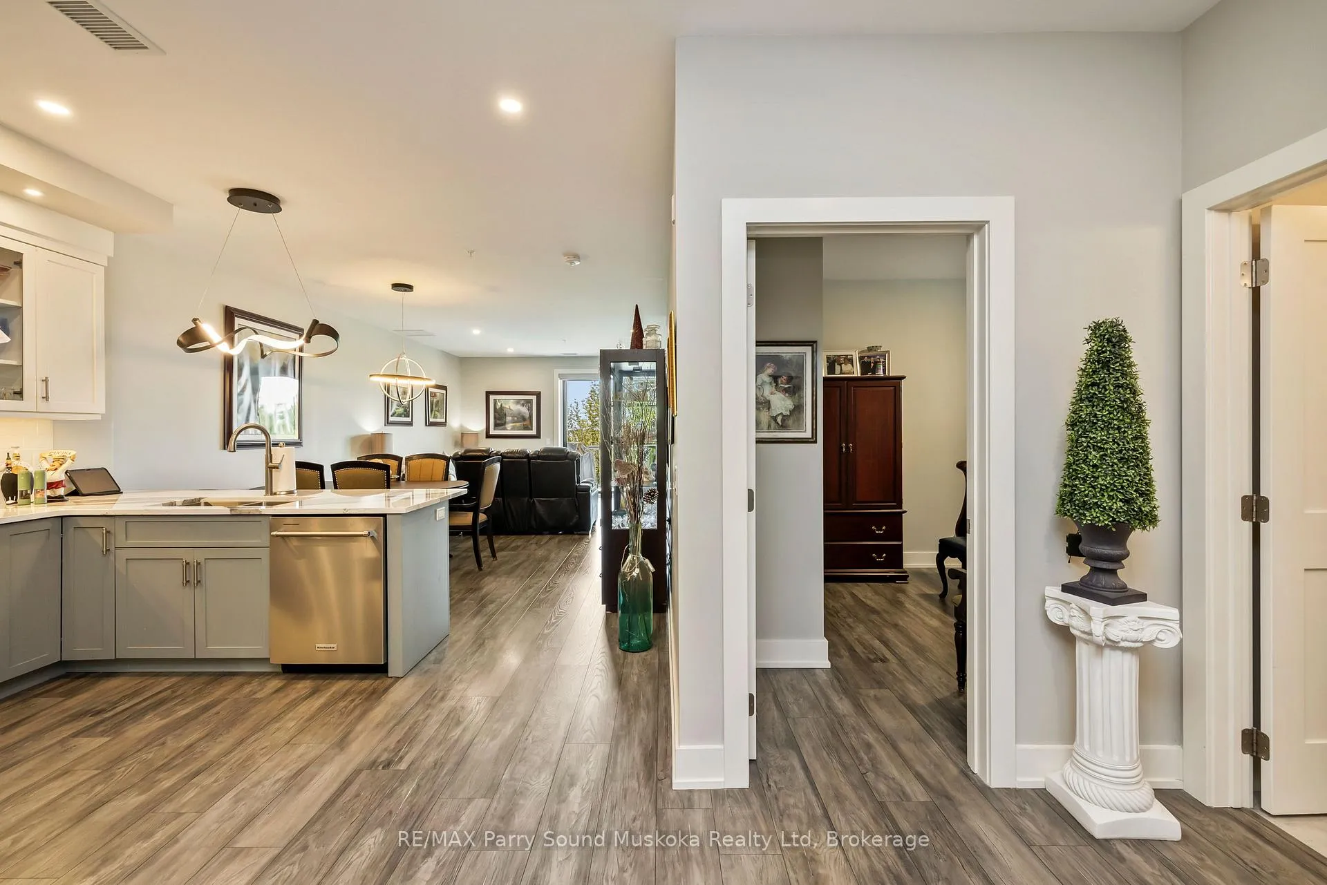 Photo 23 of Unit 105, 20 Salt Dock Road, Parry Sound — HOMEH