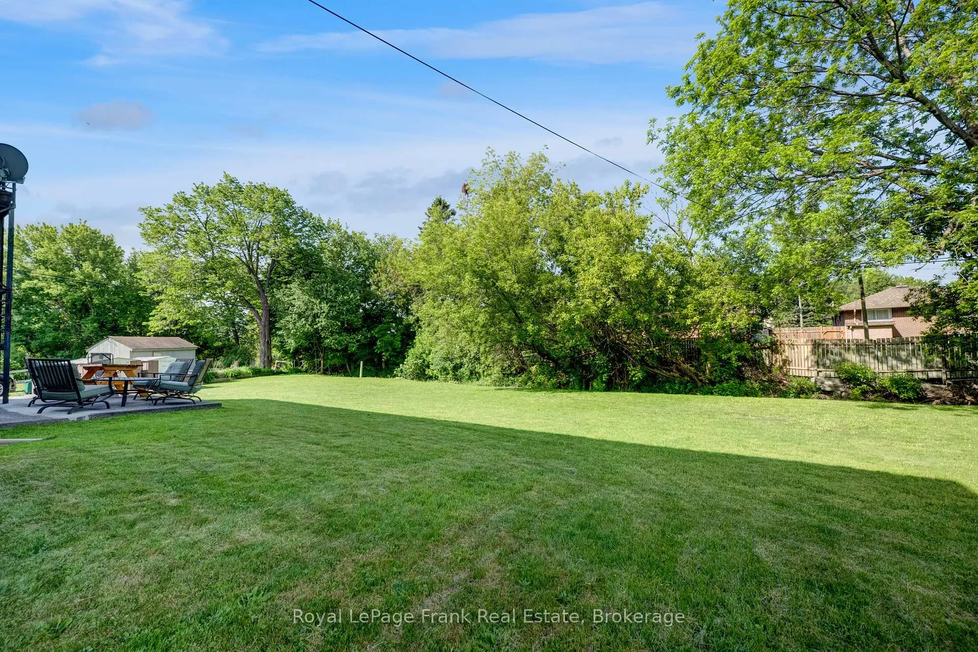 Photo 12 of 596 Talbot Court, Oshawa, Vanier — HOMEH