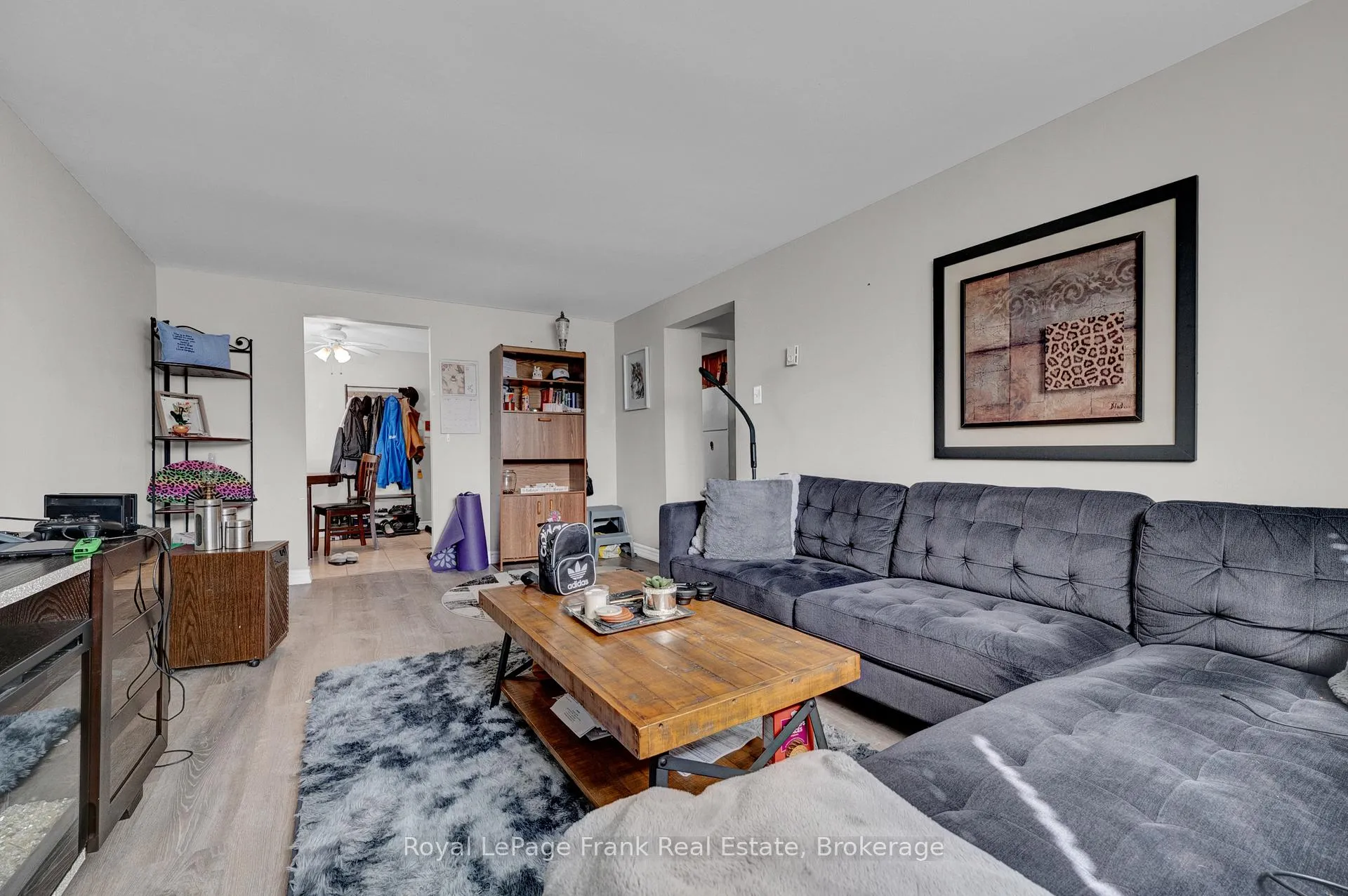 Photo 19 of 596 Talbot Court, Oshawa, Vanier — HOMEH