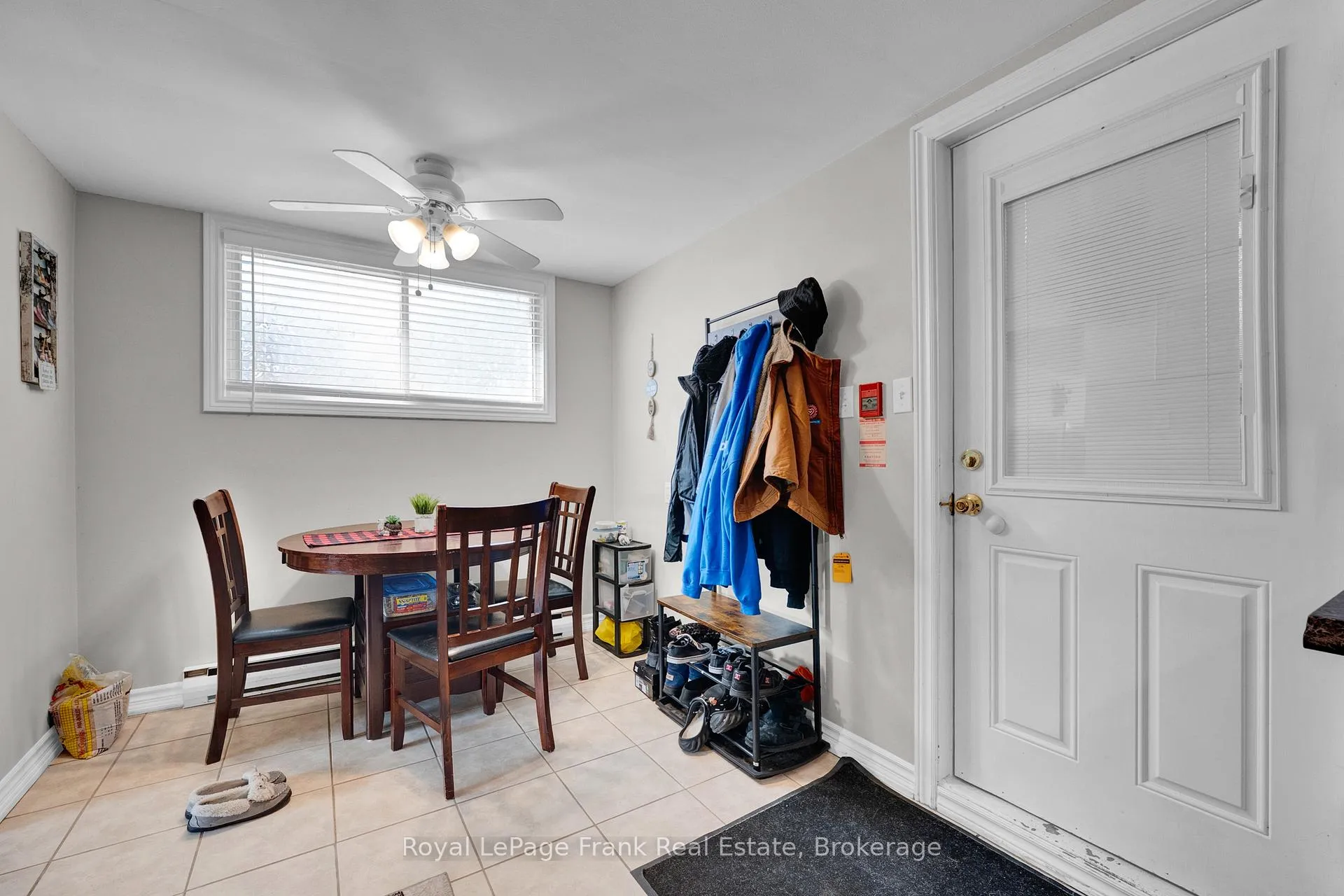 Photo 22 of 596 Talbot Court, Oshawa, Vanier — HOMEH