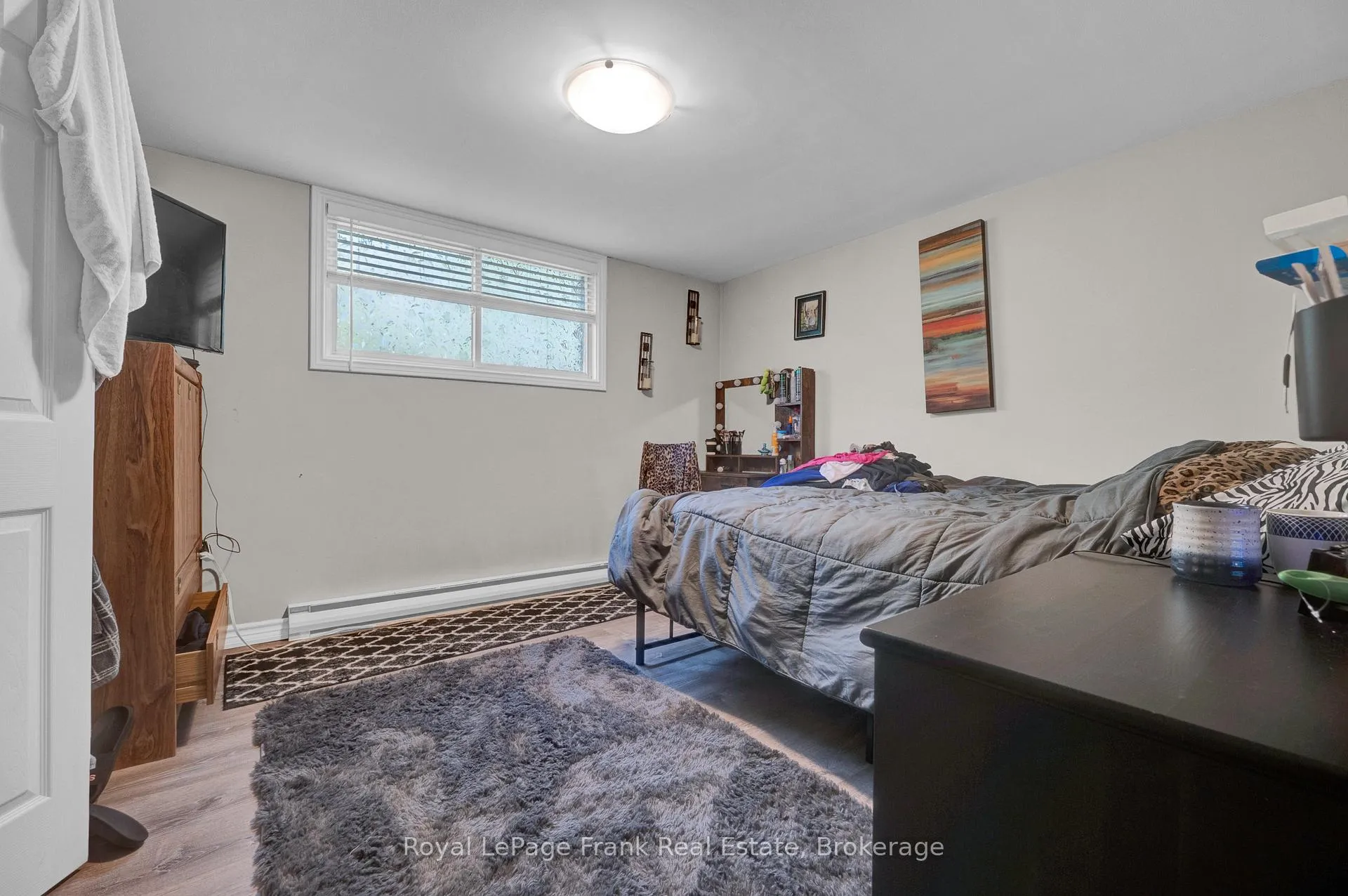 Photo 25 of 596 Talbot Court, Oshawa, Vanier — HOMEH