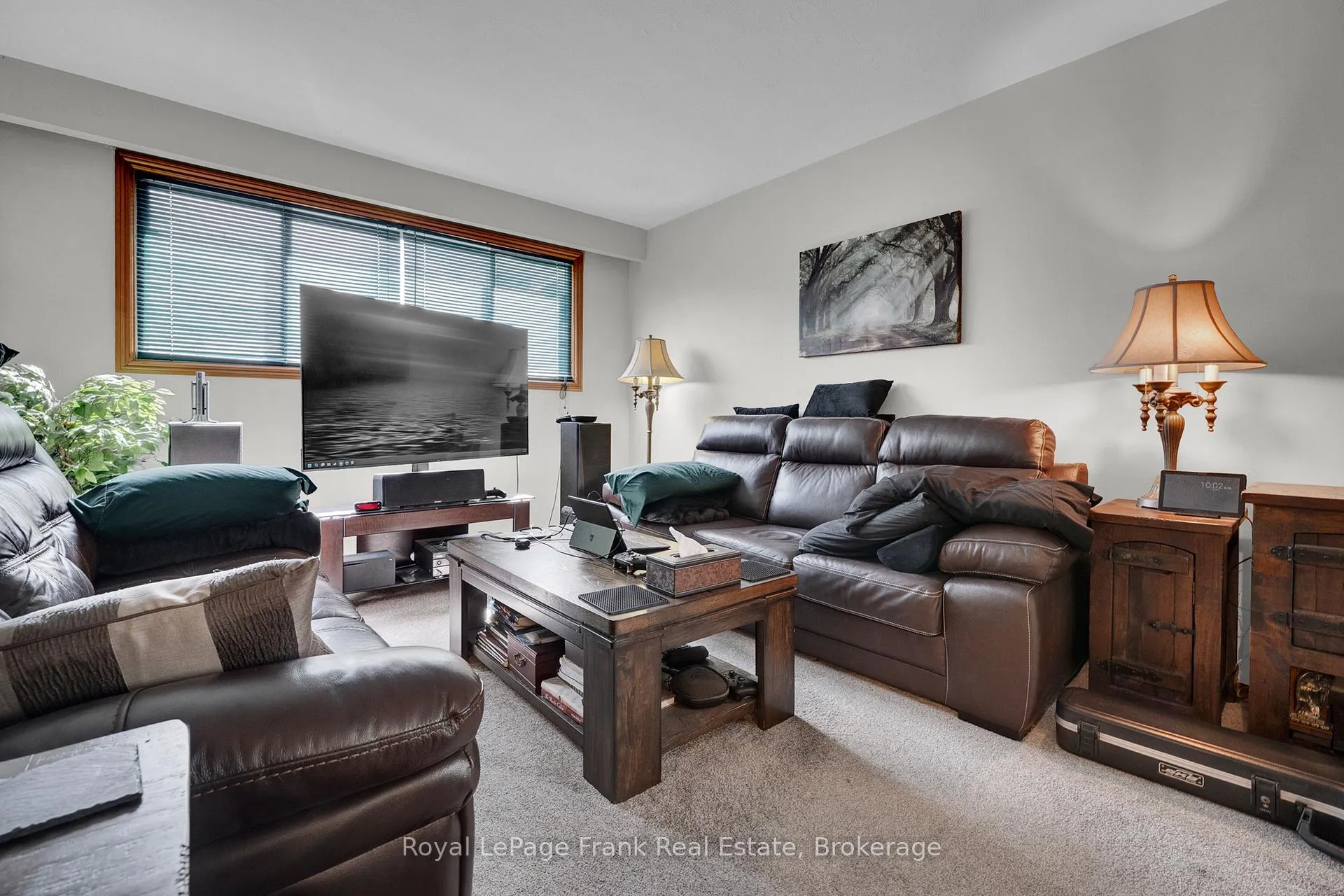 Photo 30 of 596 Talbot Court, Oshawa, Vanier — HOMEH