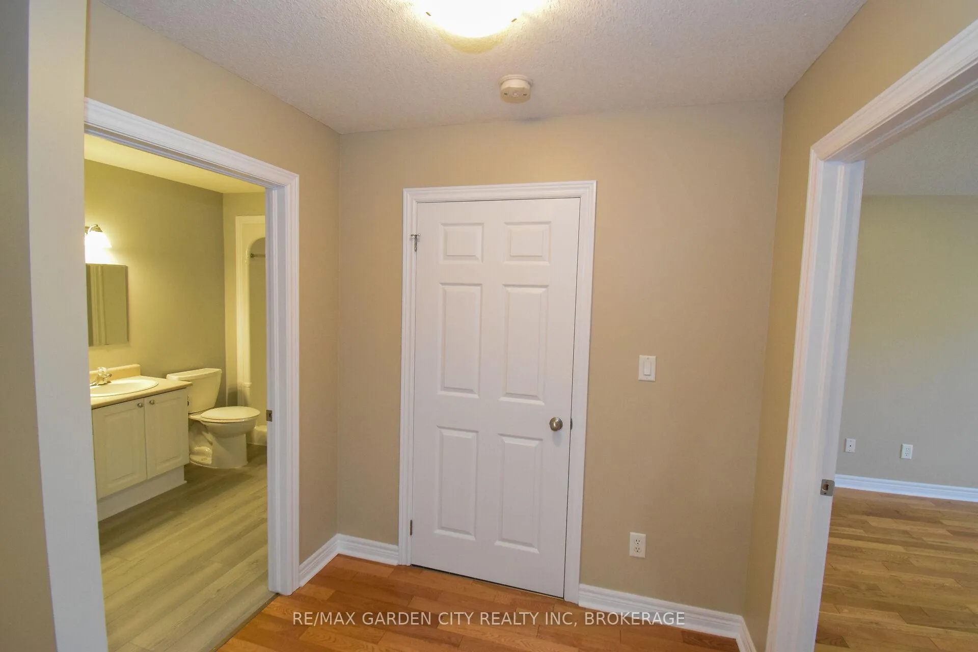 Photo 14 of Unit 11, 162 First Street, Welland, Lincoln/Crowland — HOMEH