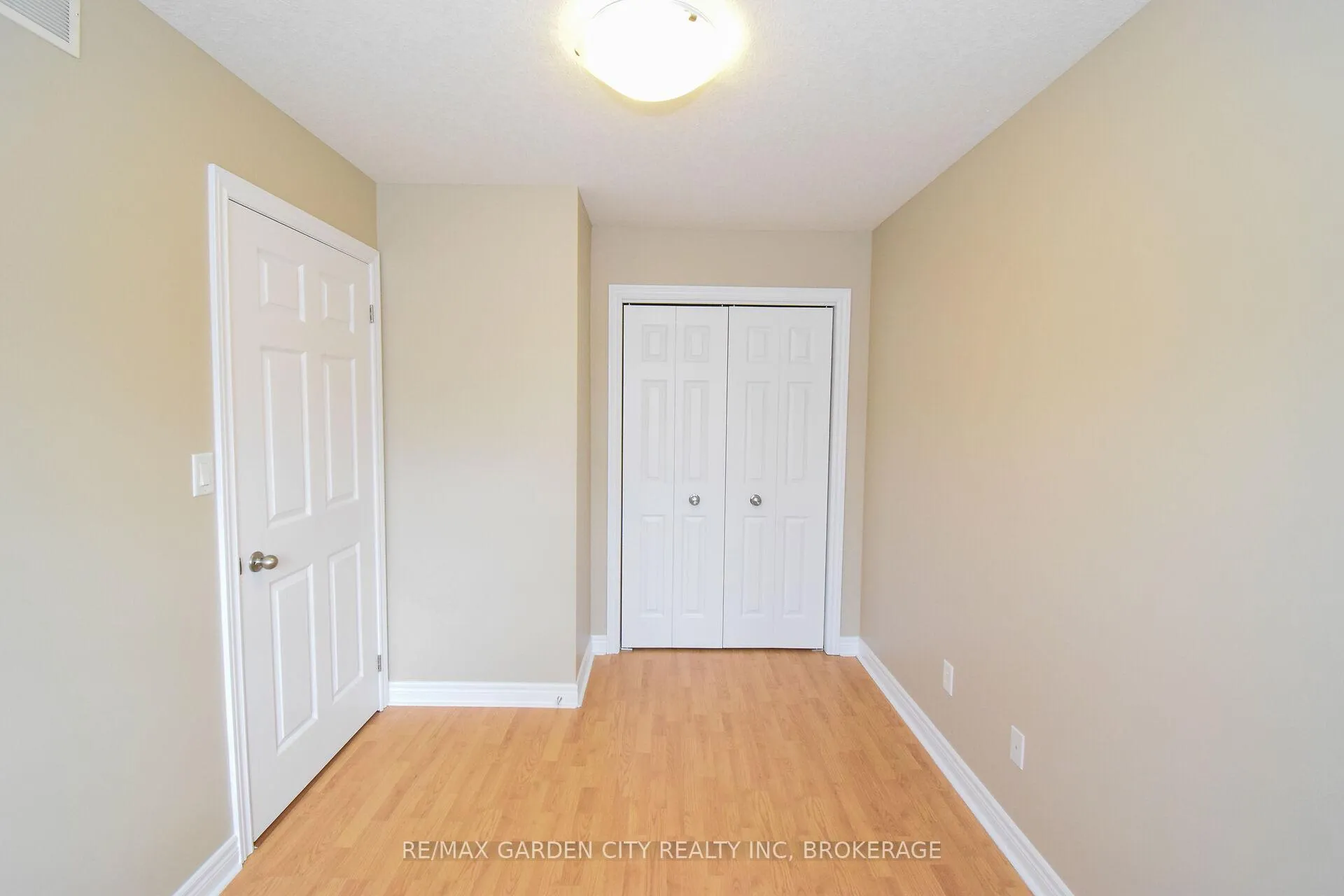 Photo 23 of Unit 11, 162 First Street, Welland, Lincoln/Crowland — HOMEH